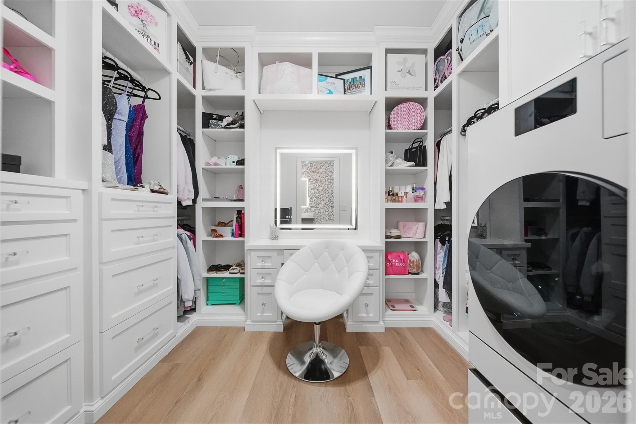 6054 Willowbottom Road