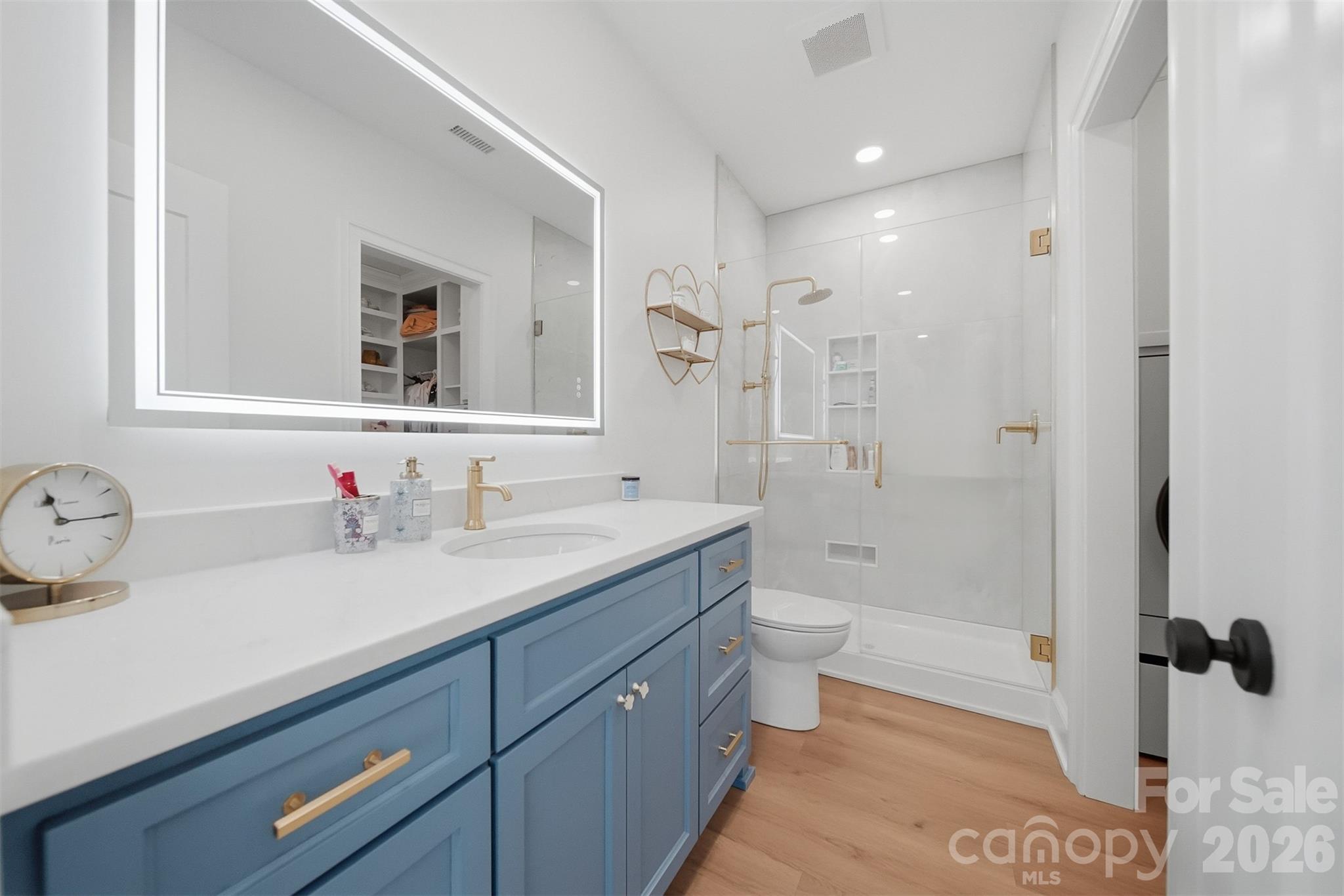 6054 Willowbottom Road