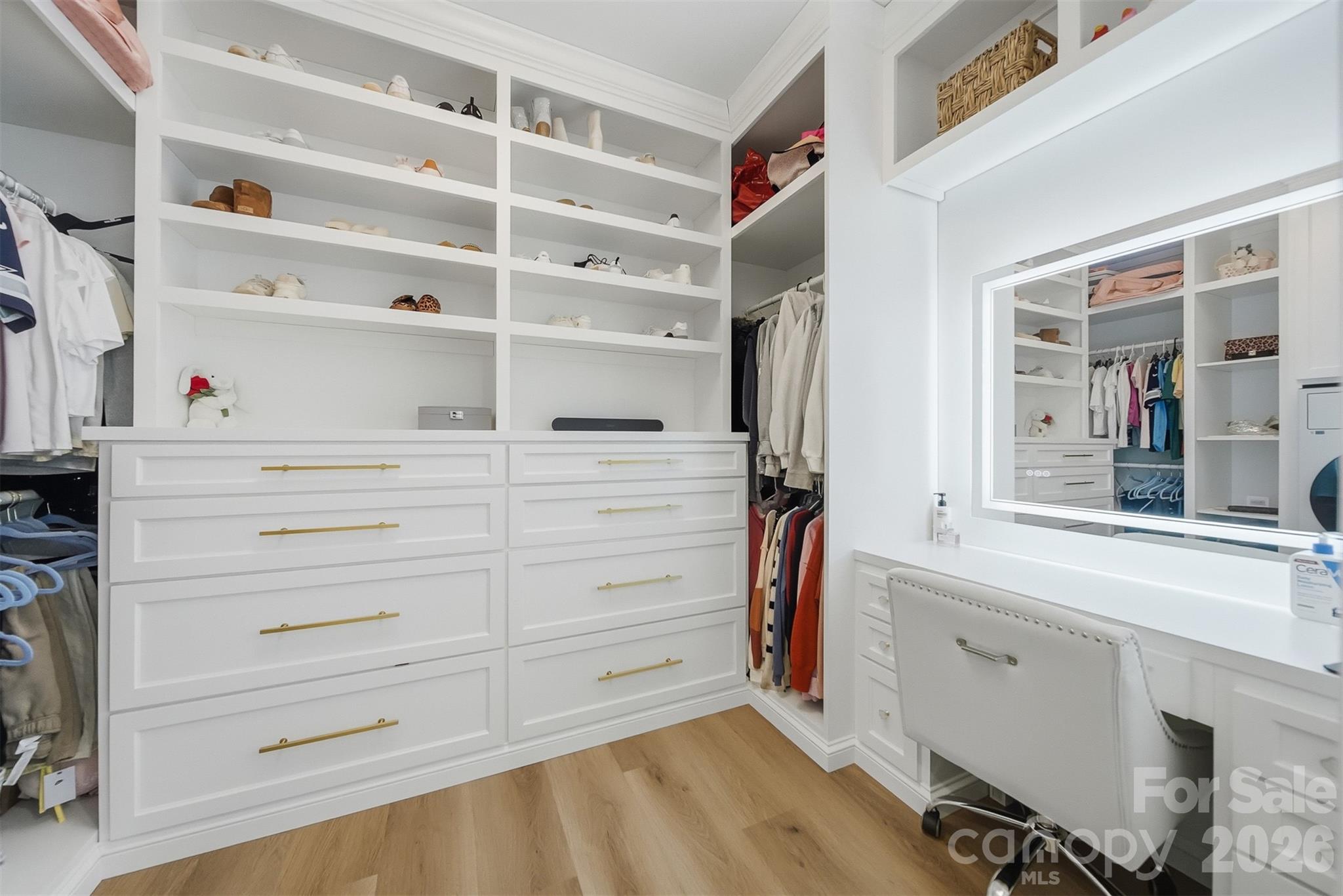 6054 Willowbottom Road