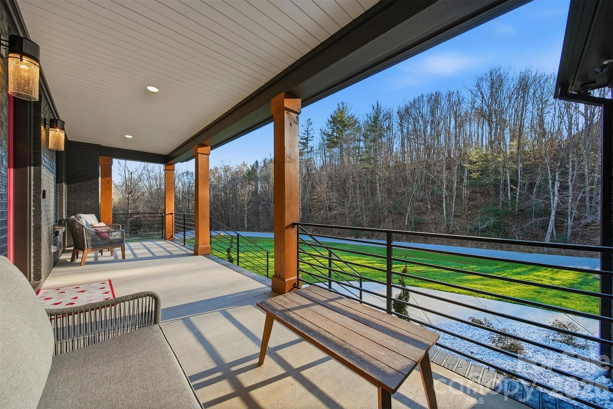 6054 Willowbottom Road