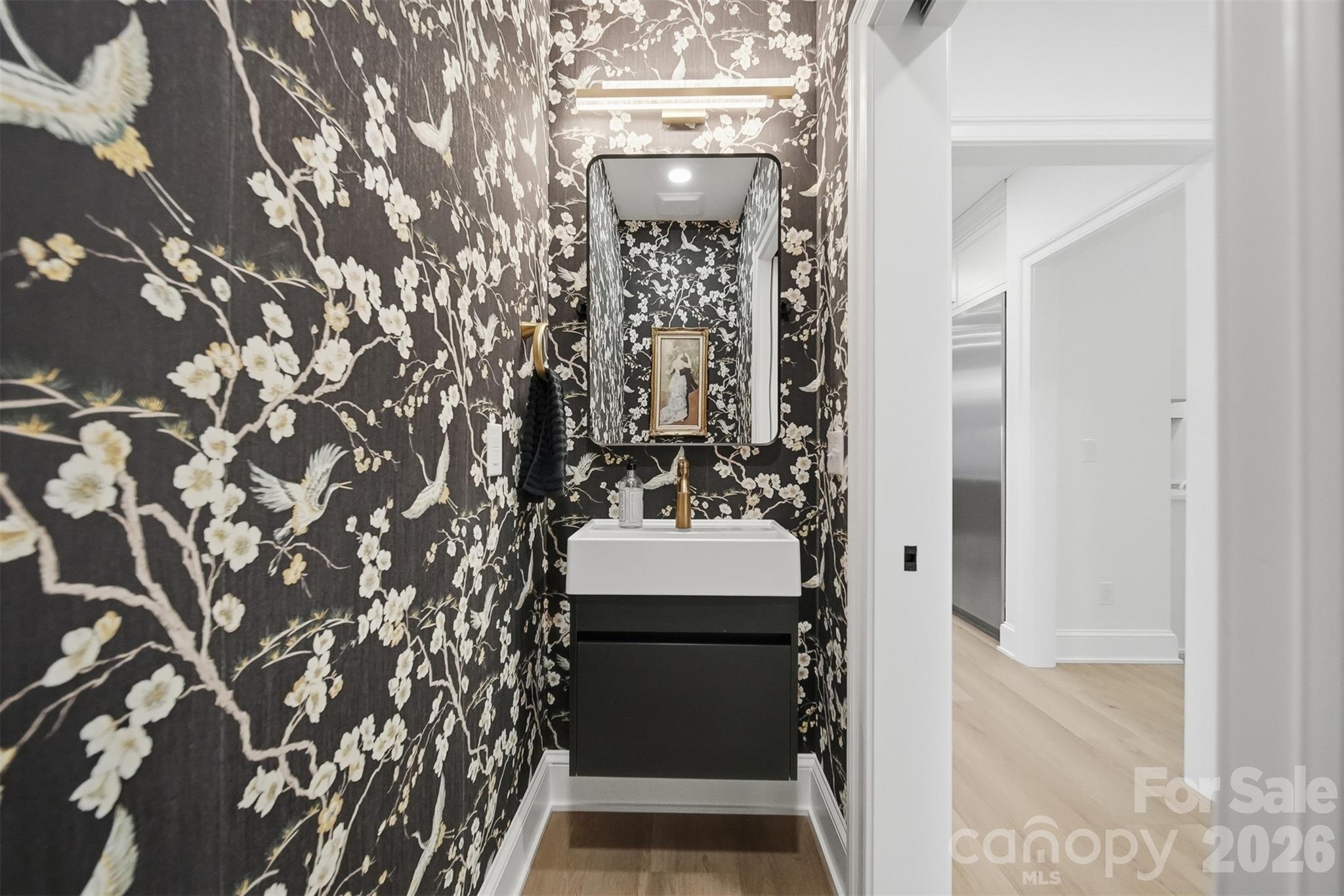 6054 Willowbottom Road