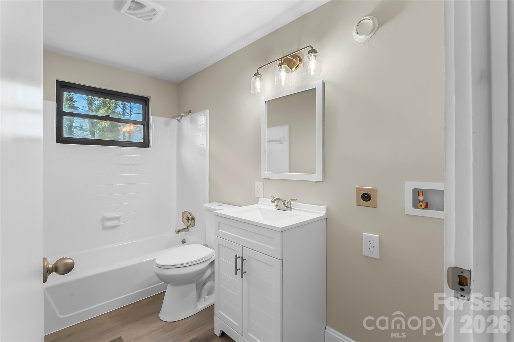 902 & 904 8th Avenue SW