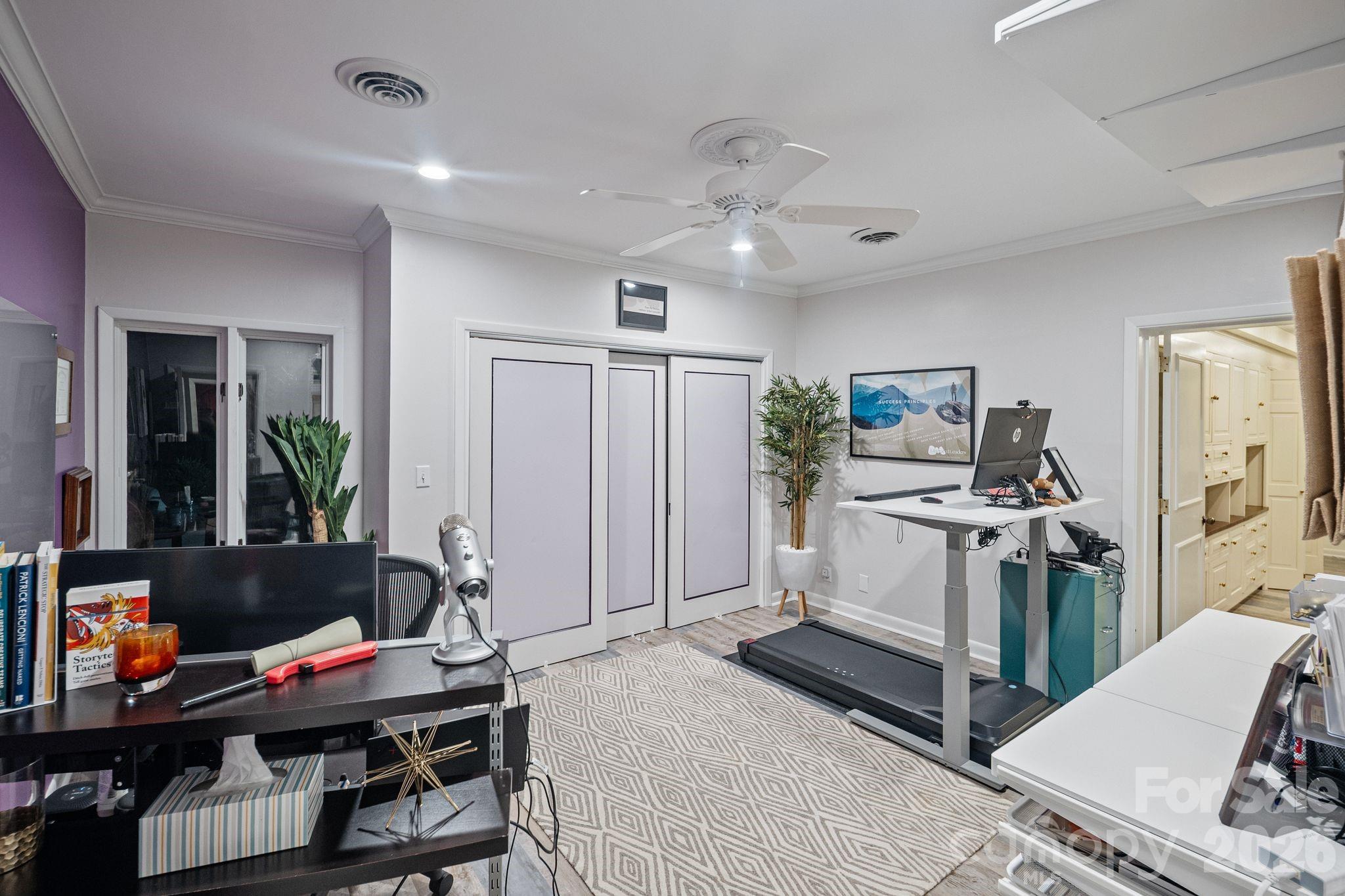 2082 2nd Street Drive NW