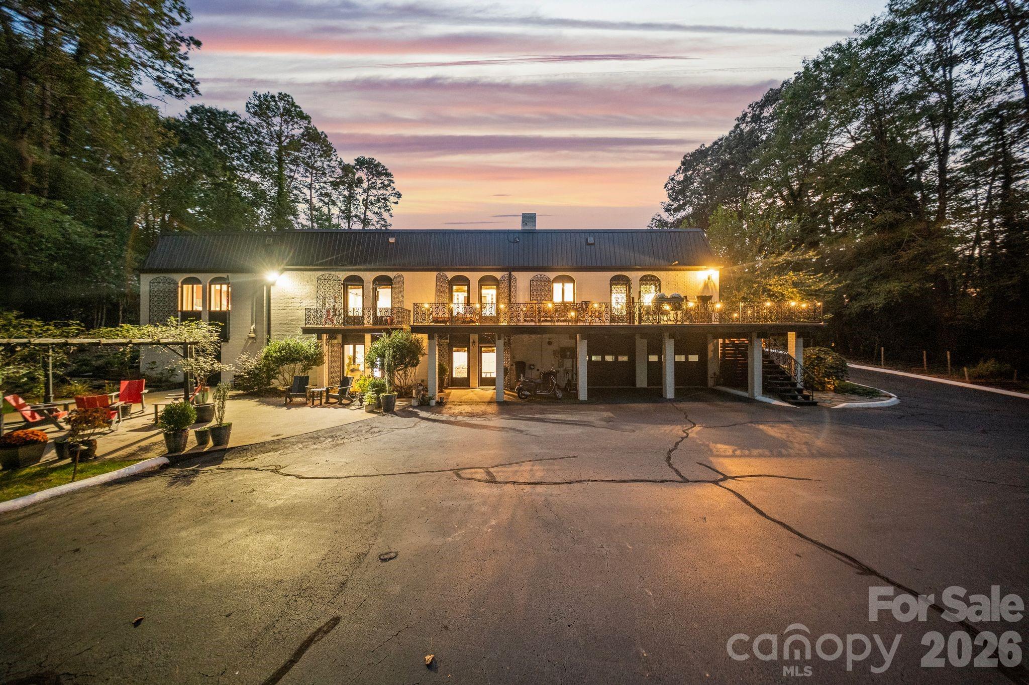 2082 2nd Street Drive NW