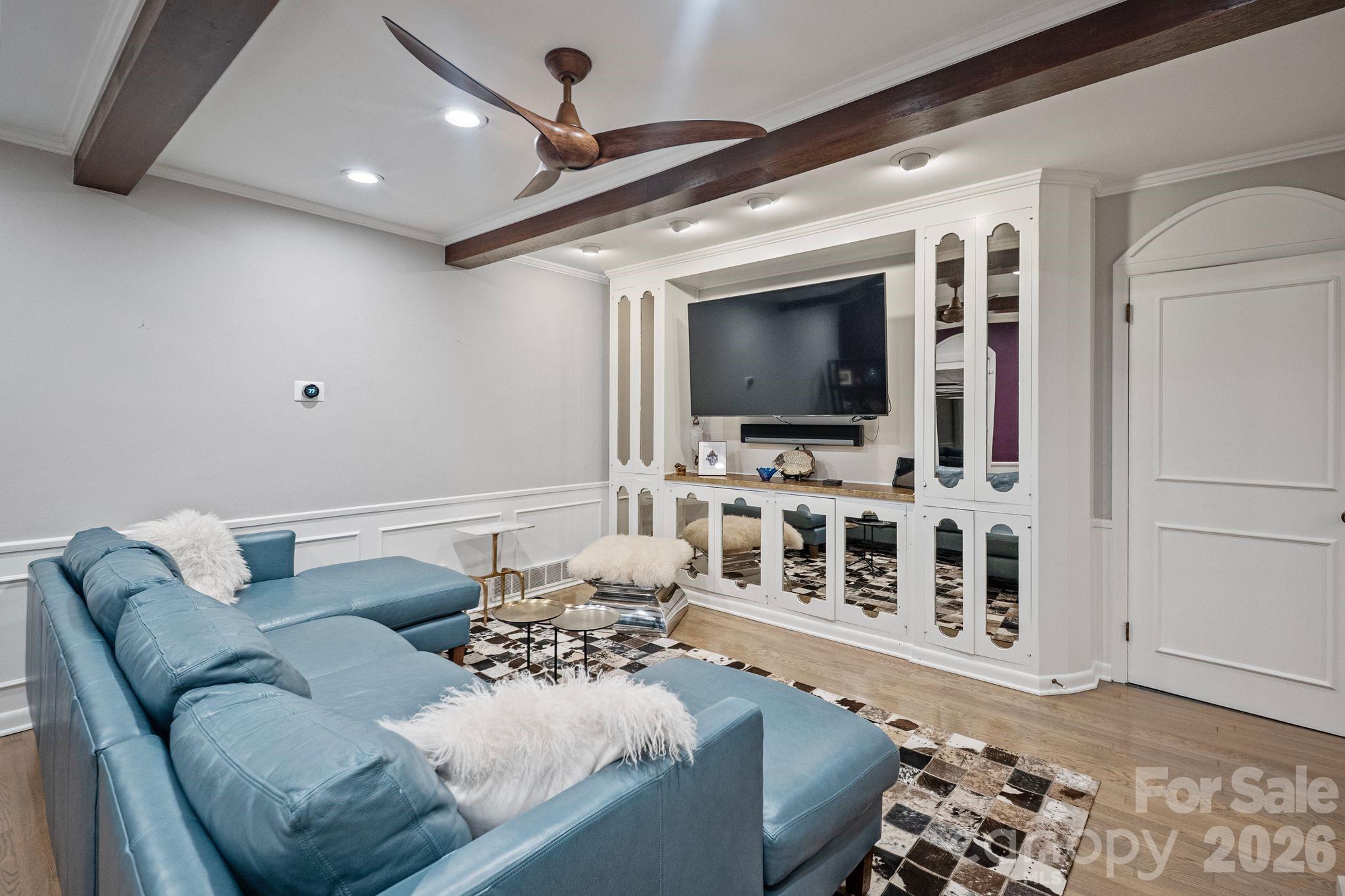 2082 2nd Street Drive NW