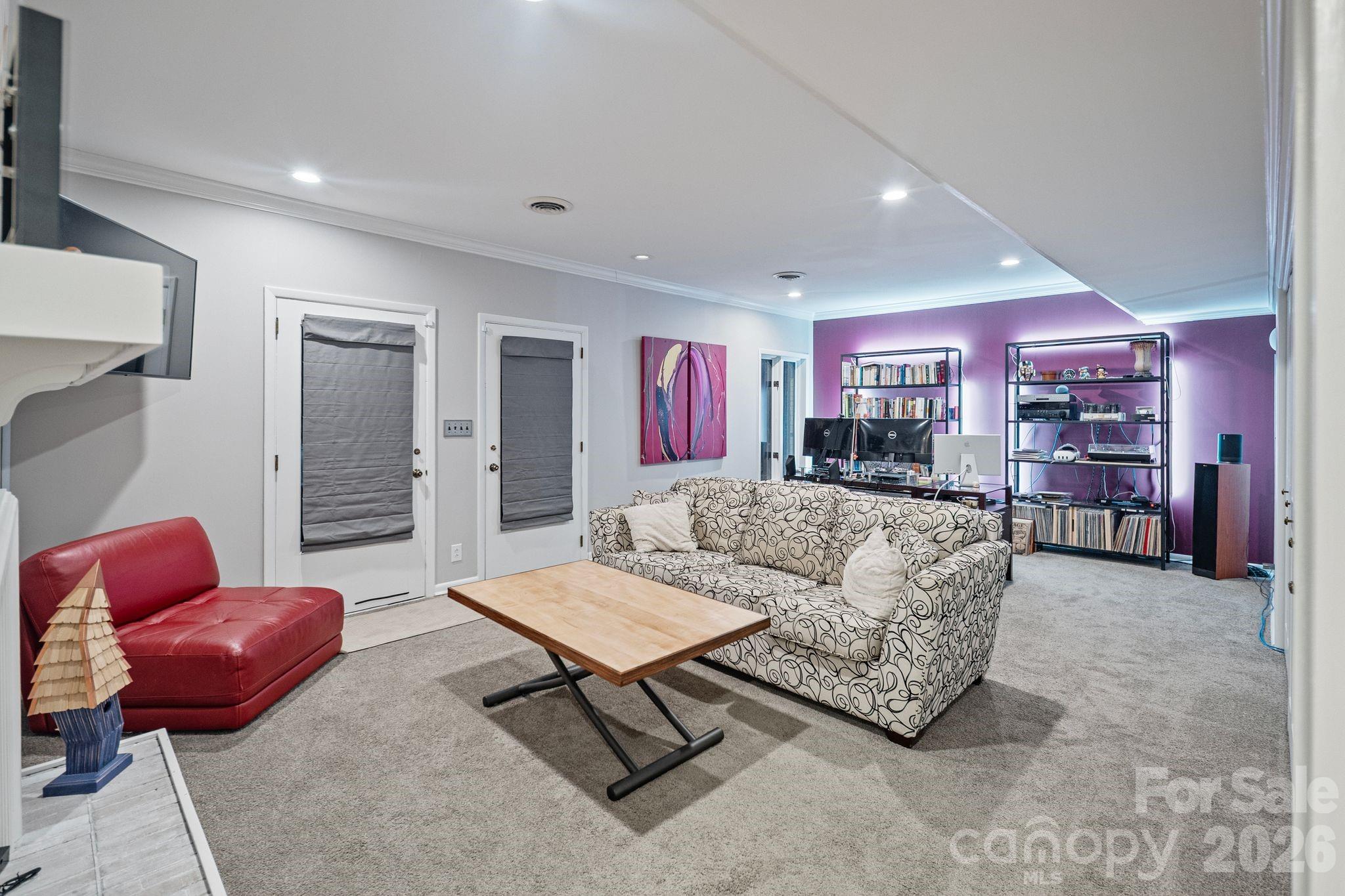 2082 2nd Street Drive NW