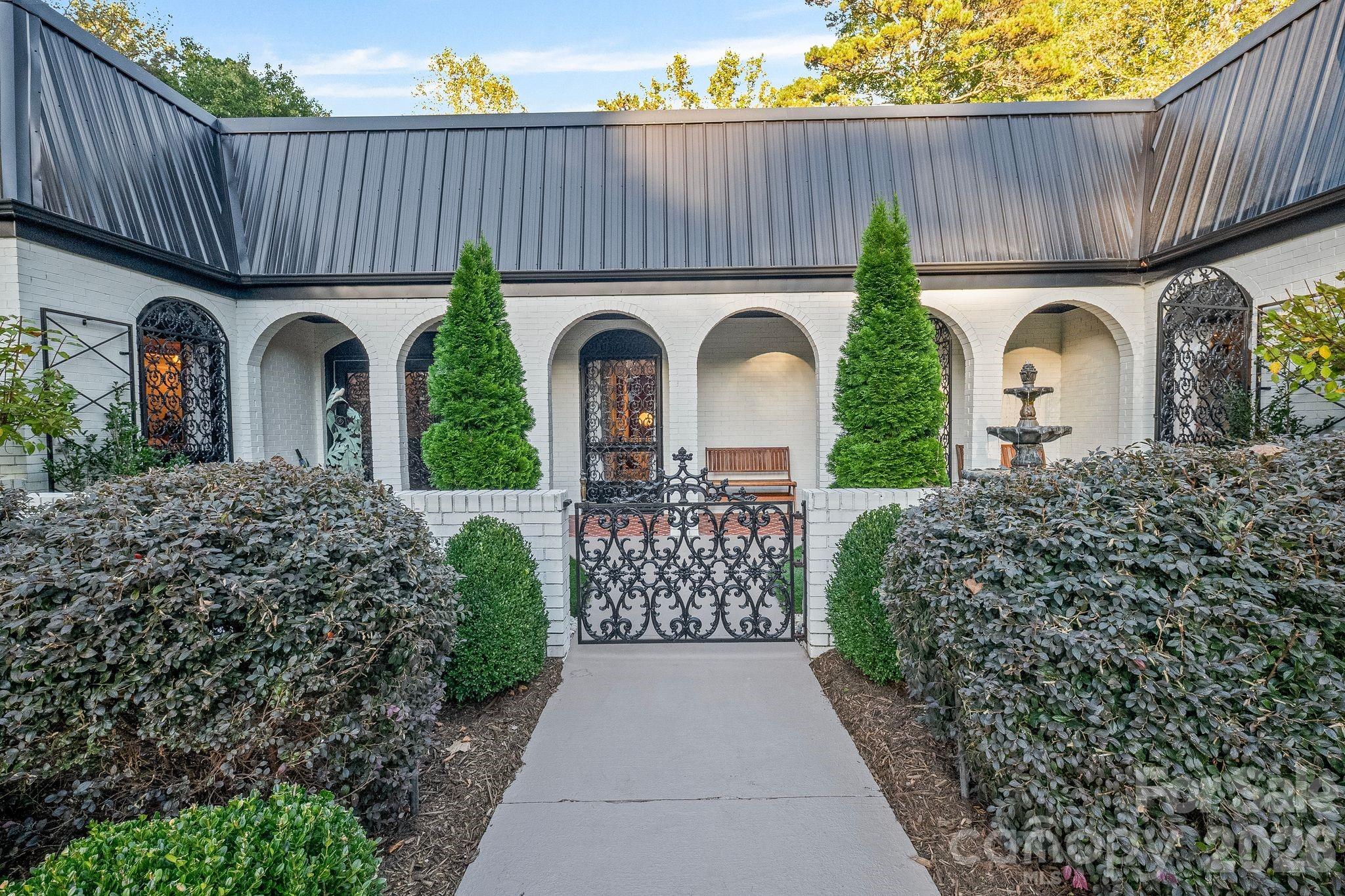 2082 2nd Street Drive NW