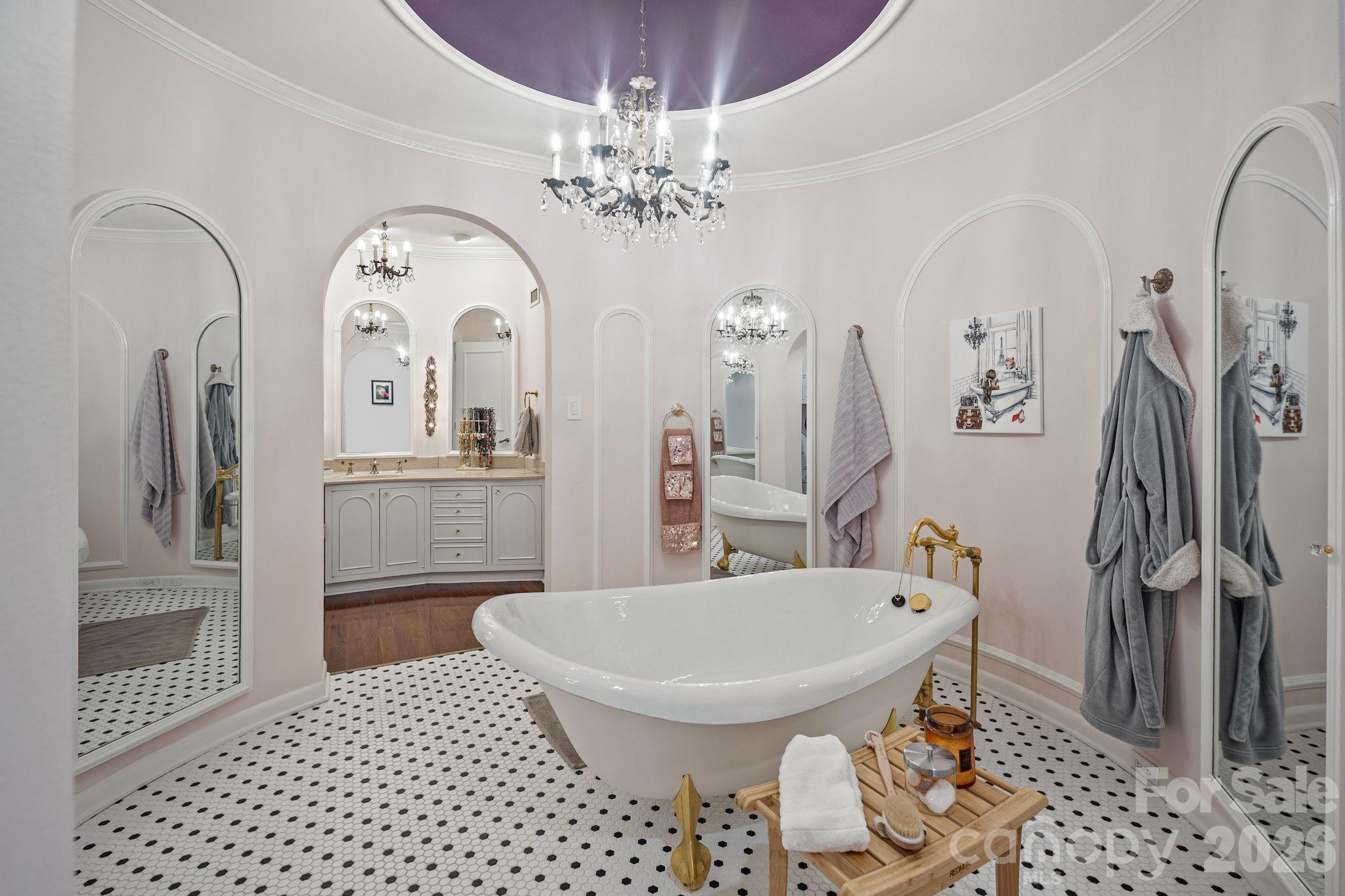 2082 2nd Street Drive NW