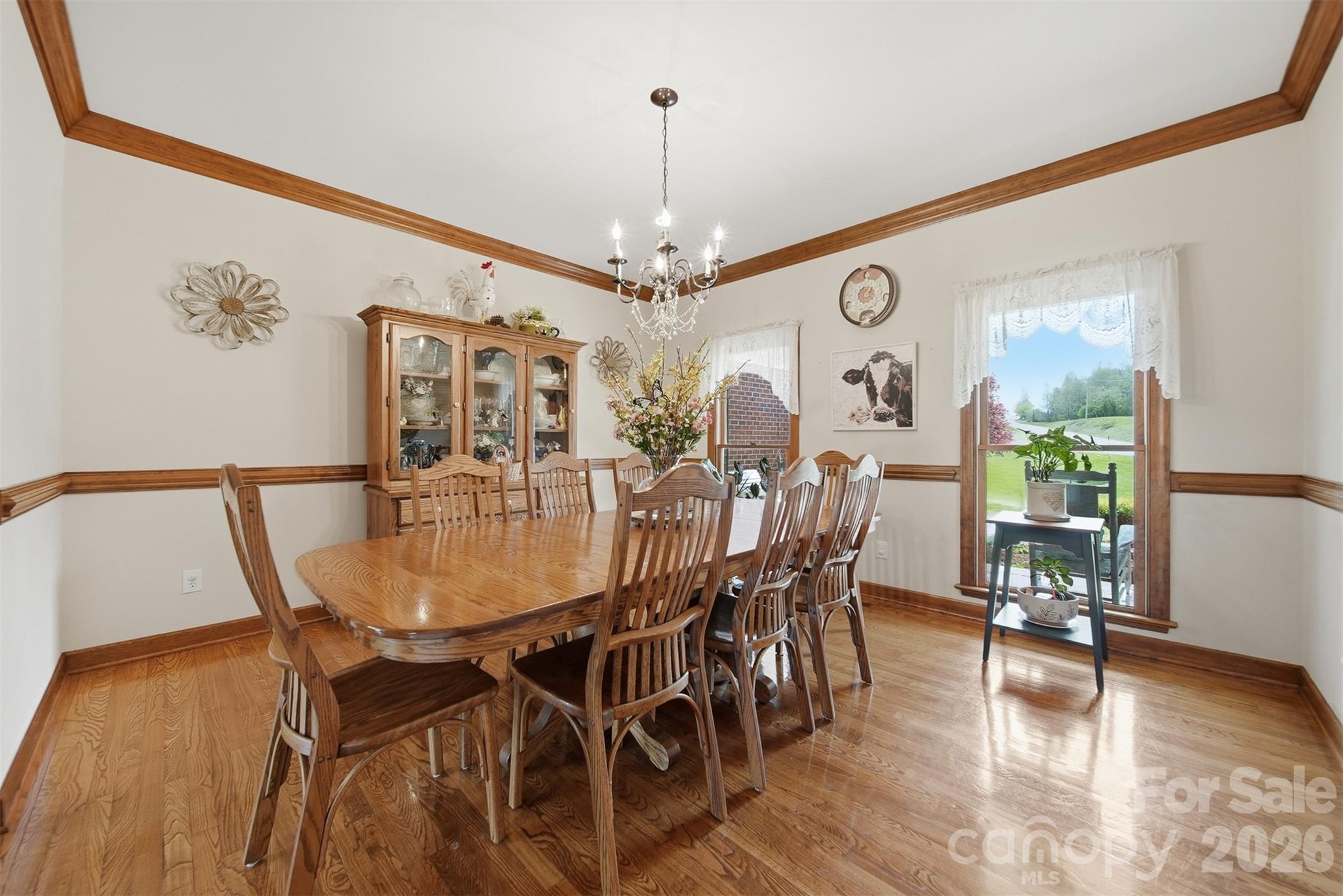 3330 Shamrock Heights