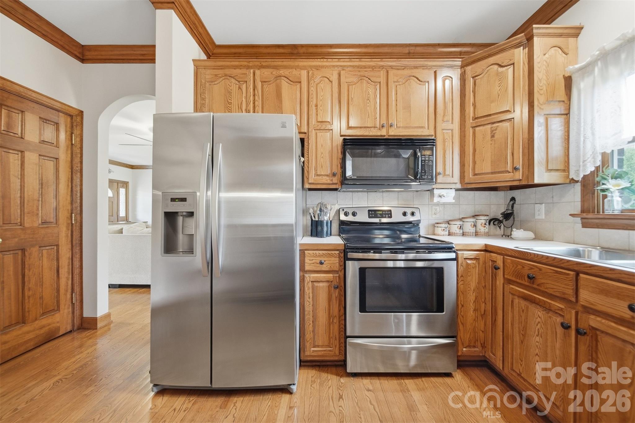 3330 Shamrock Heights