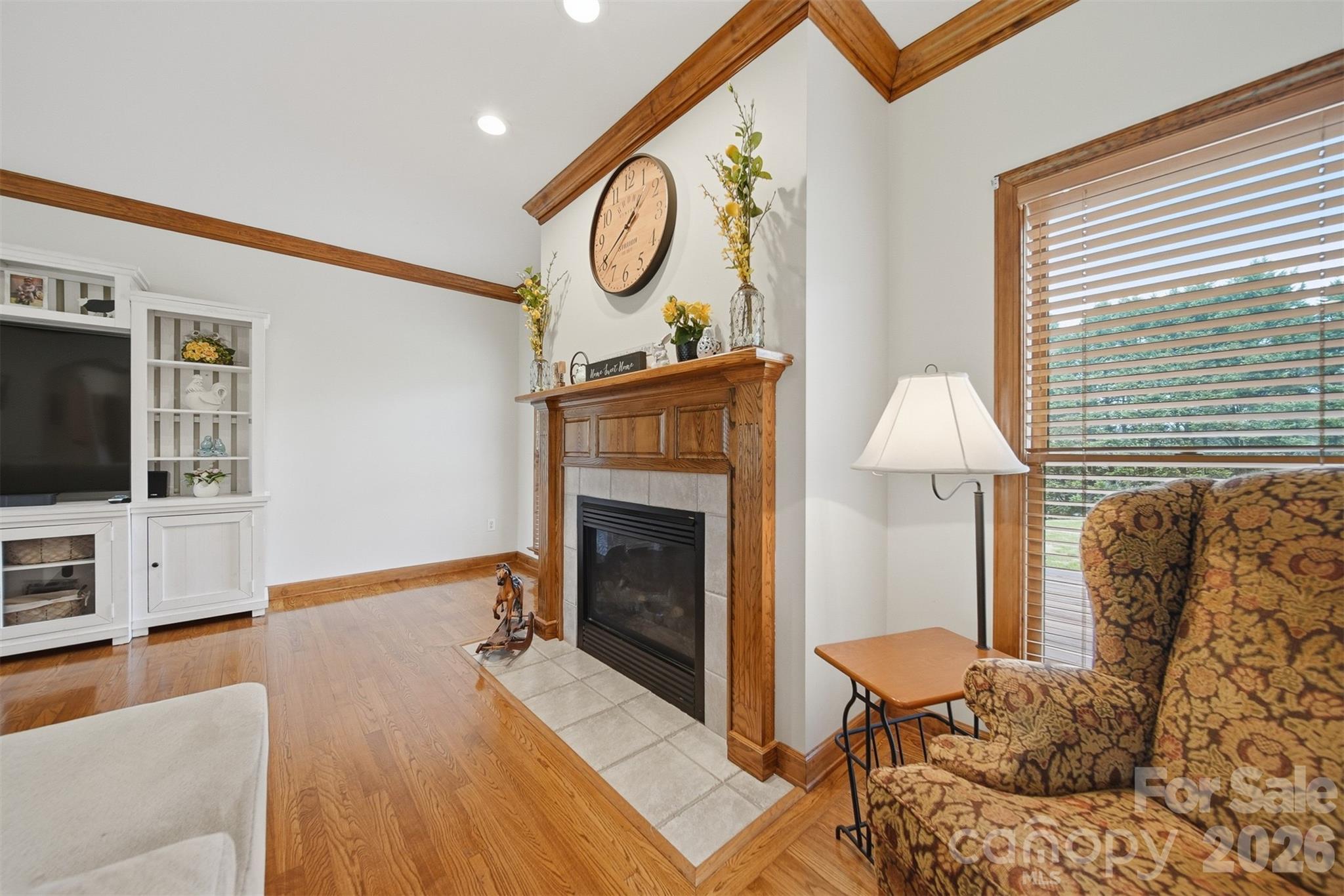 3330 Shamrock Heights