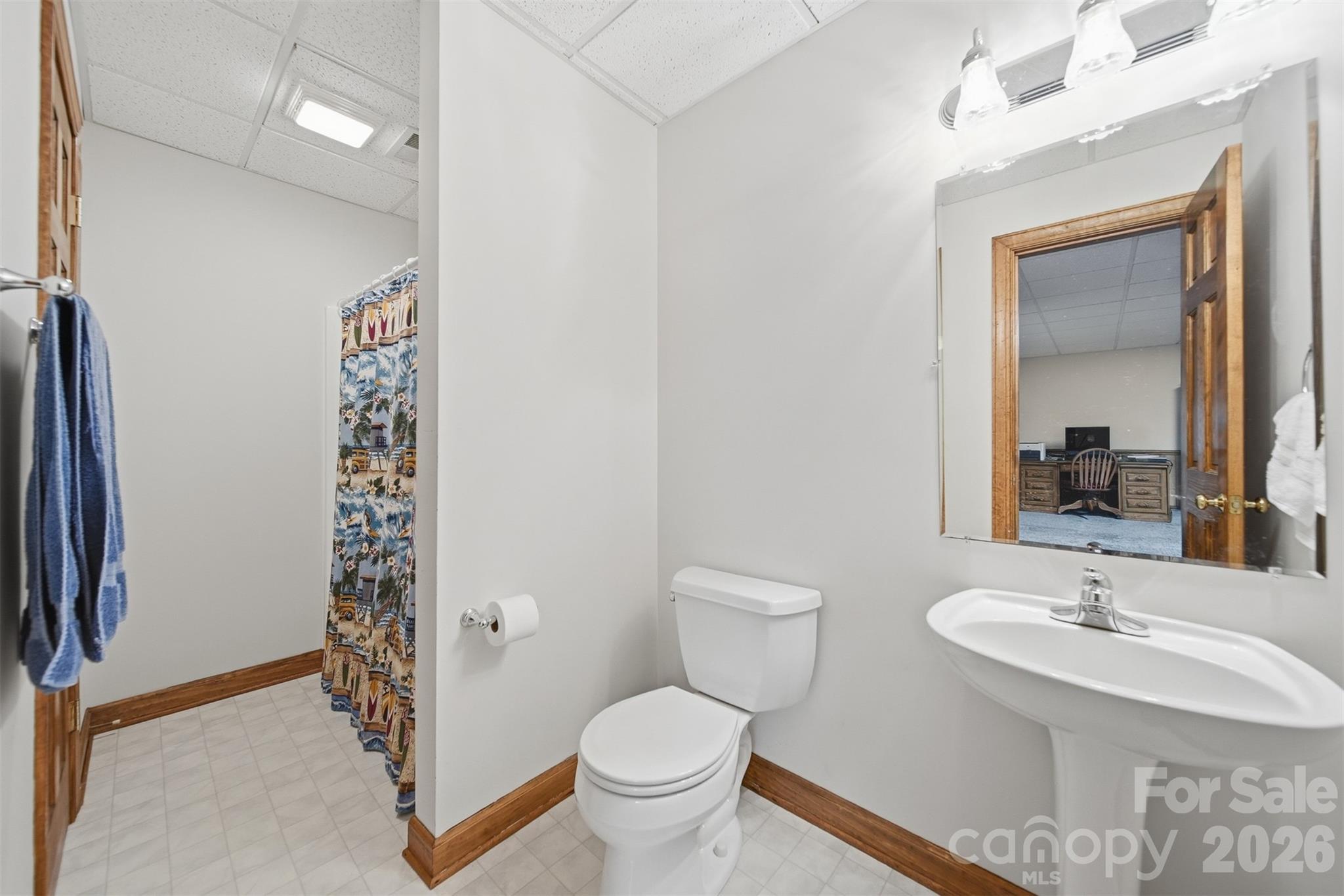 3330 Shamrock Heights