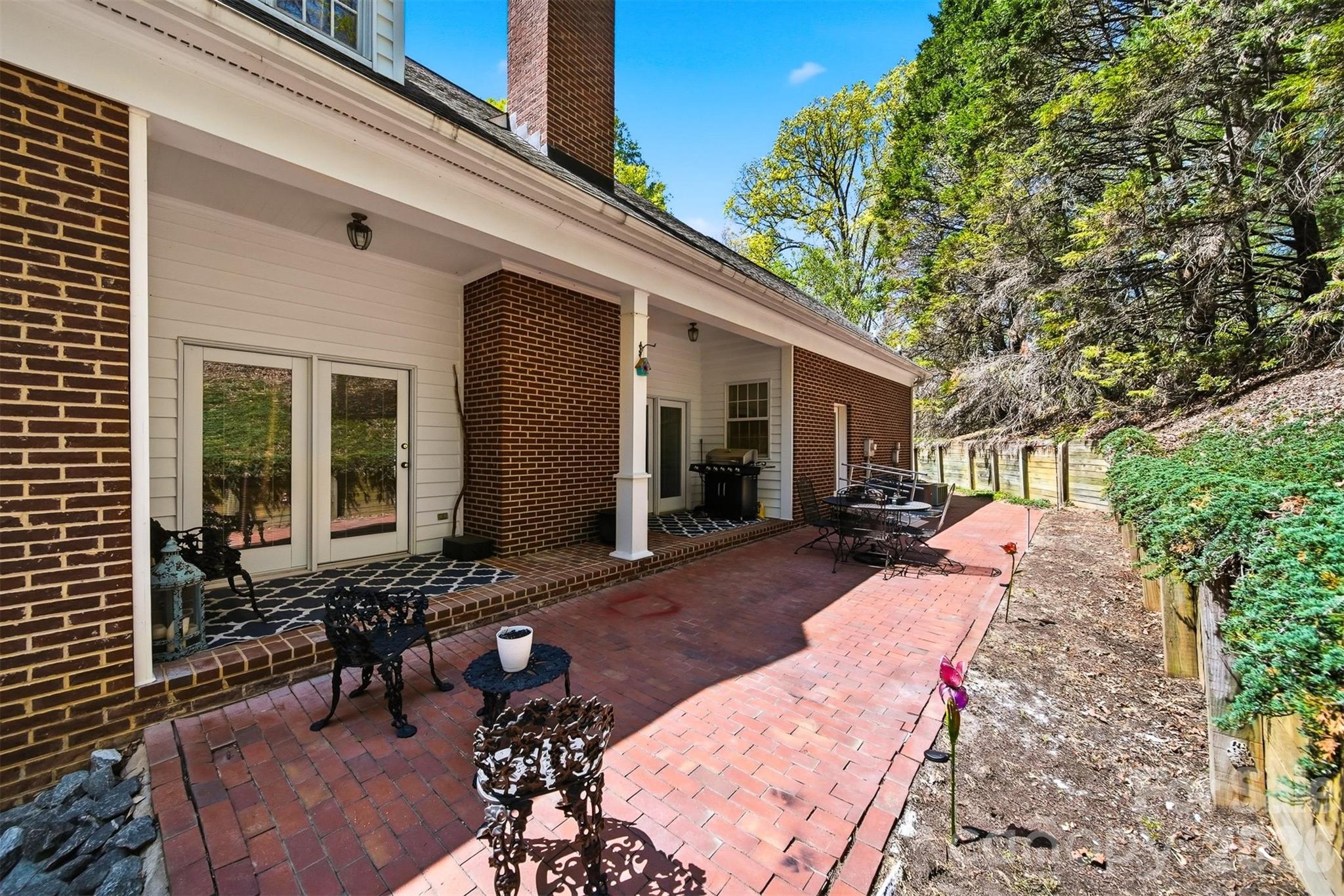 401 Stonecroft Drive
