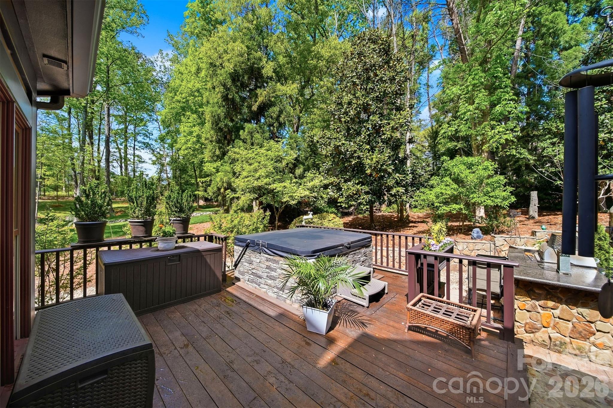 2748 Trent Drive NE