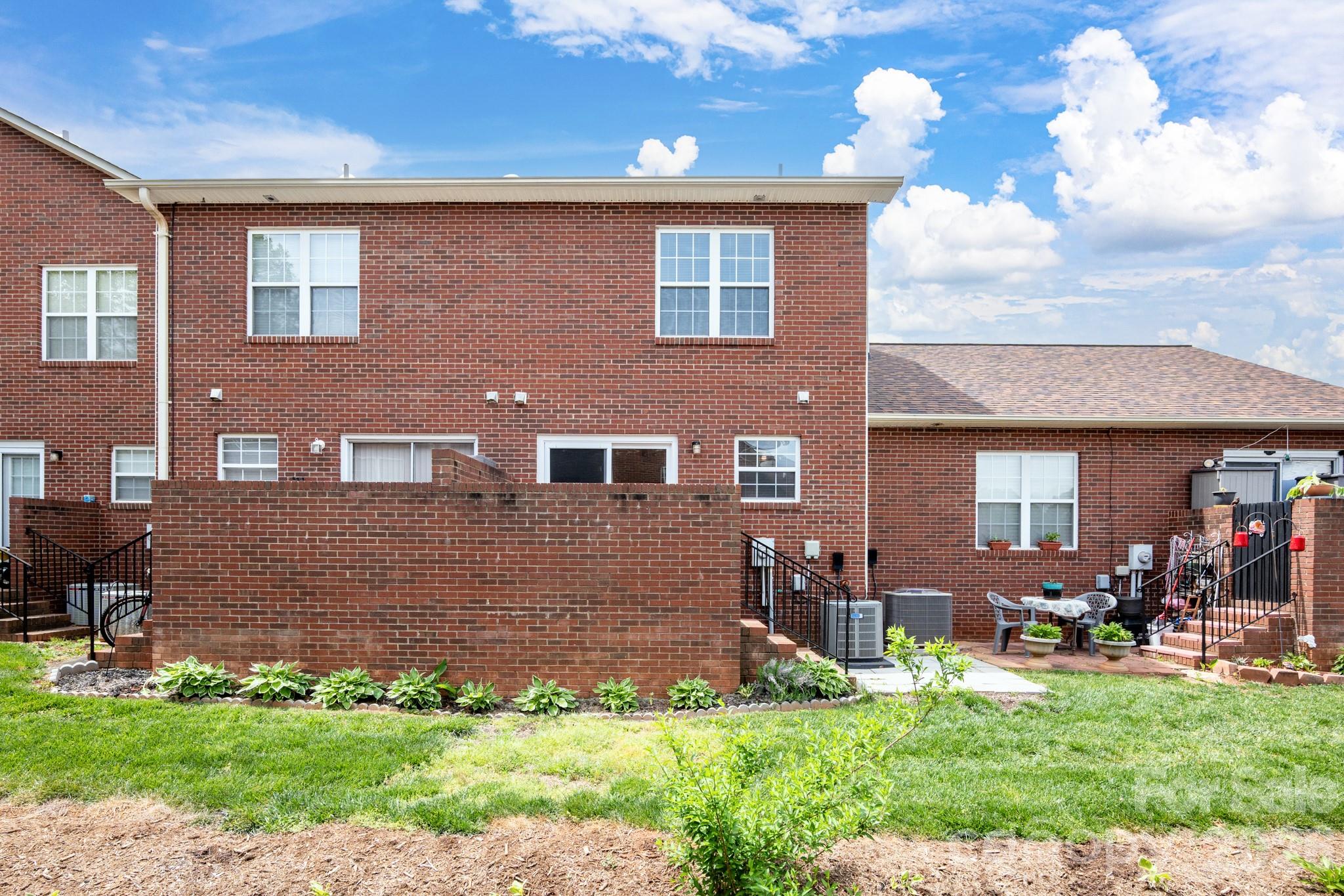 102 Brandywine Drive NE Unit: U2