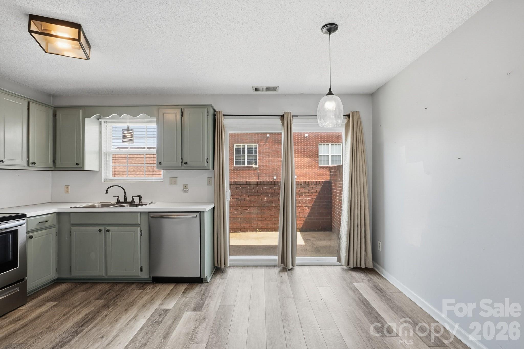 102 Brandywine Drive NE Unit: U2