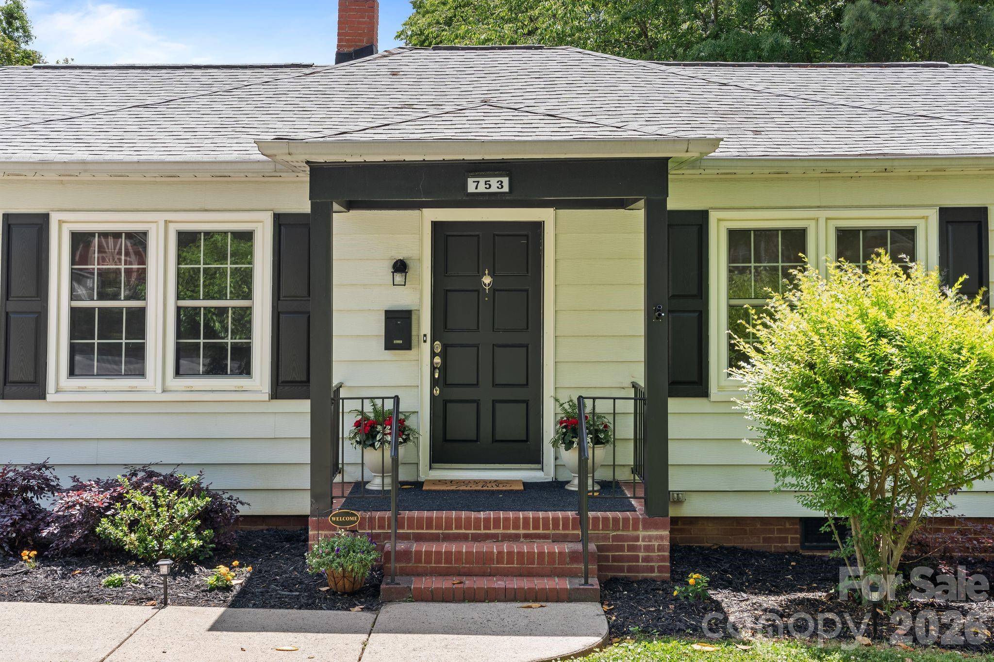 753 Carpenter Avenue