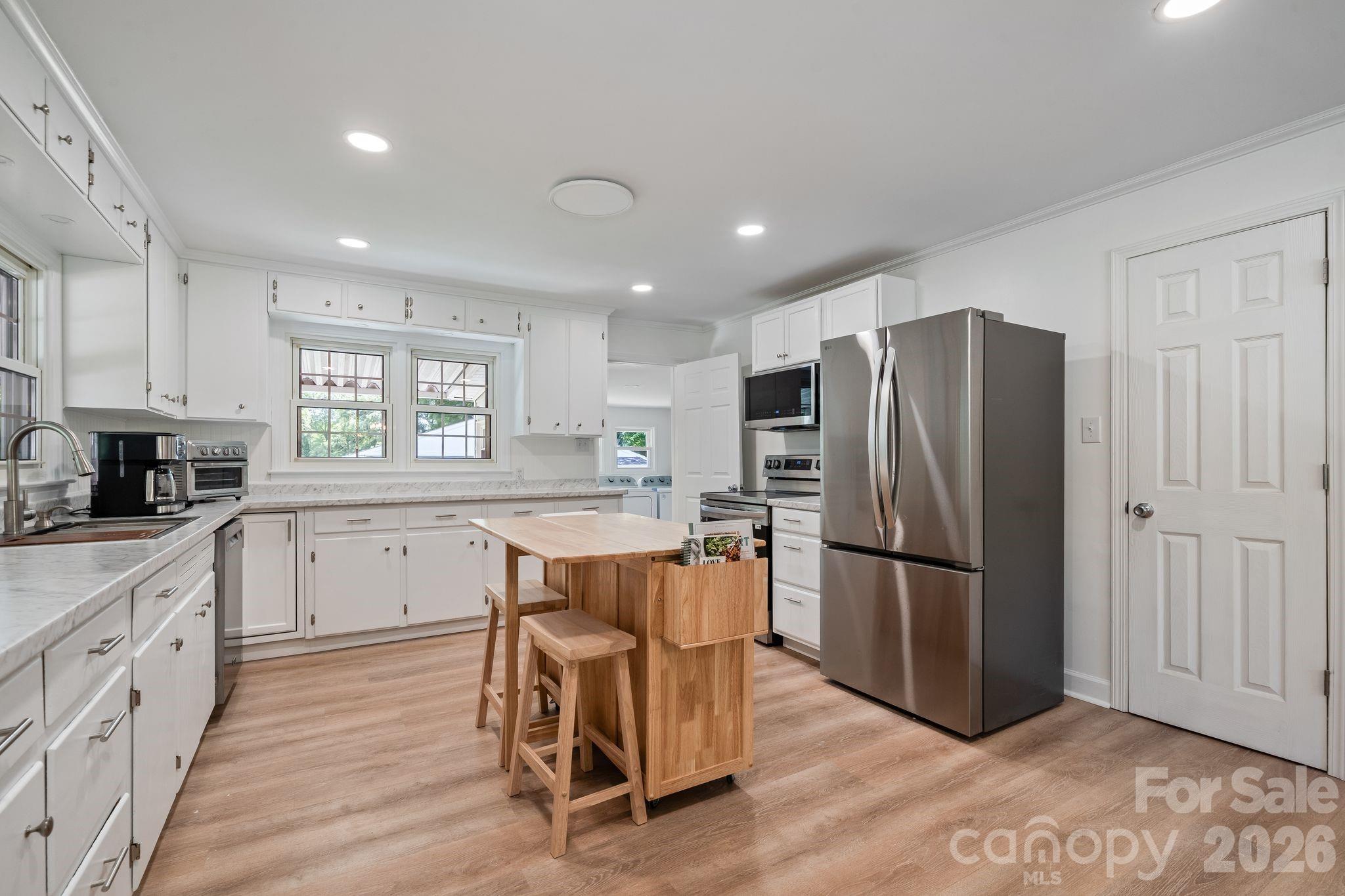 753 Carpenter Avenue
