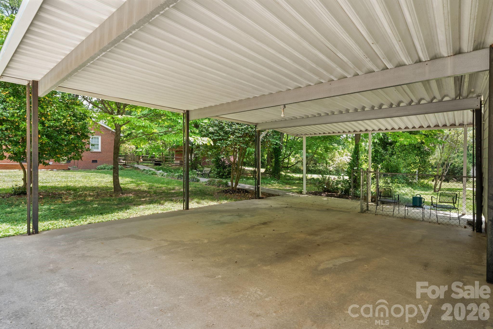 753 Carpenter Avenue