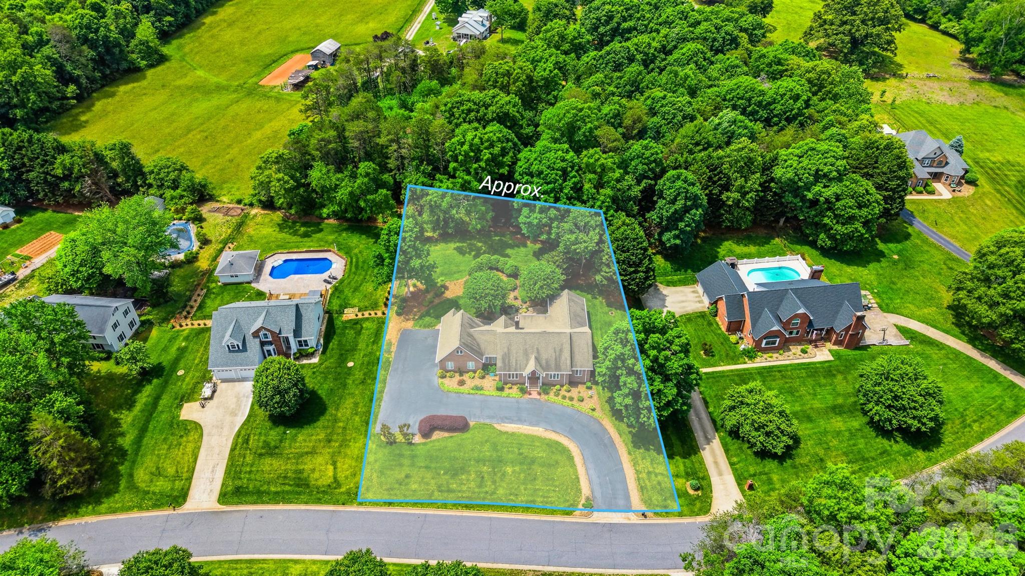 3650 Foxboro Lane NE