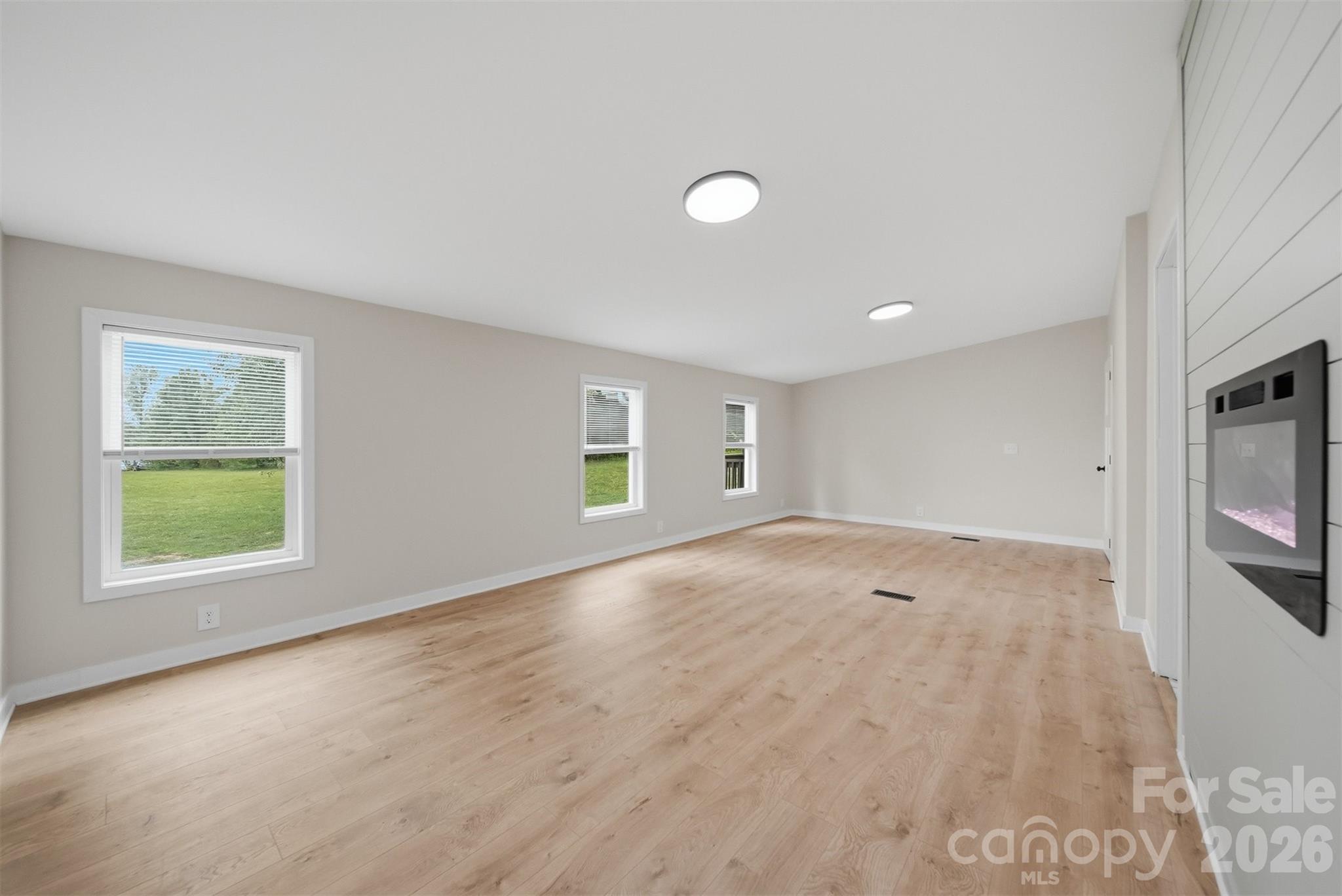 2295 Amy Court