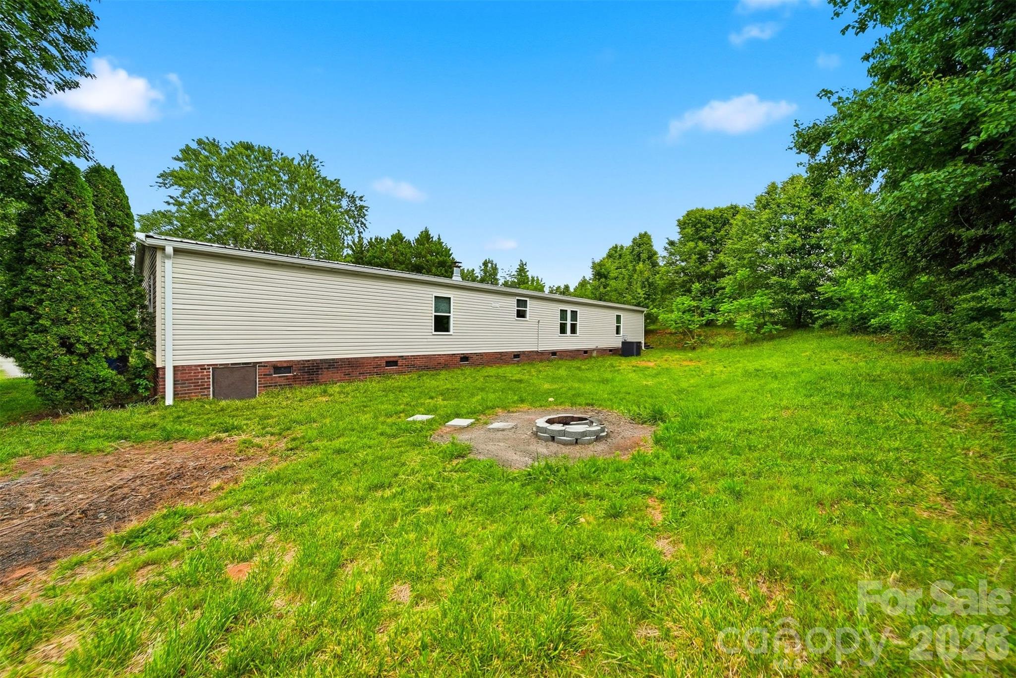 2295 Amy Court