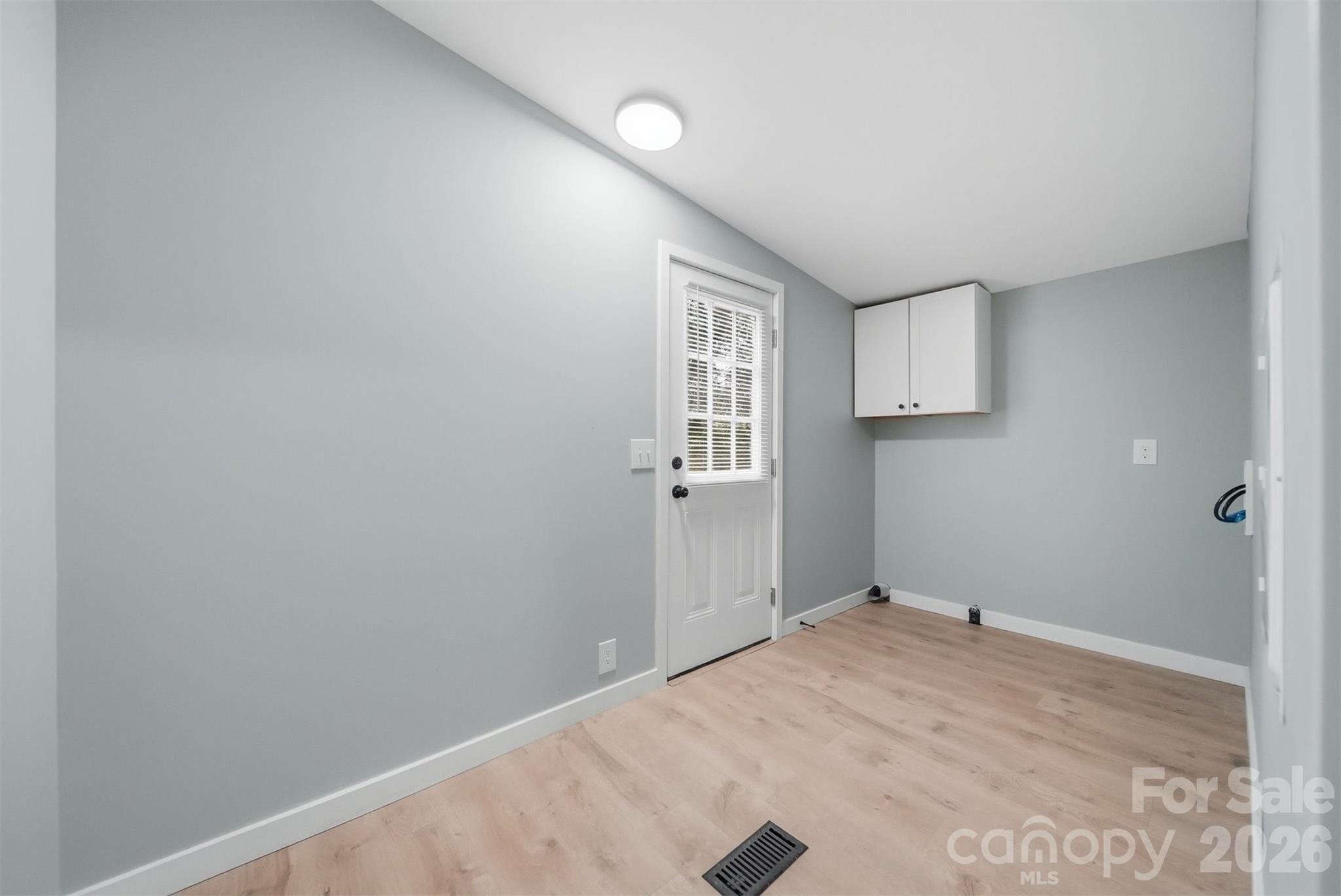 2295 Amy Court