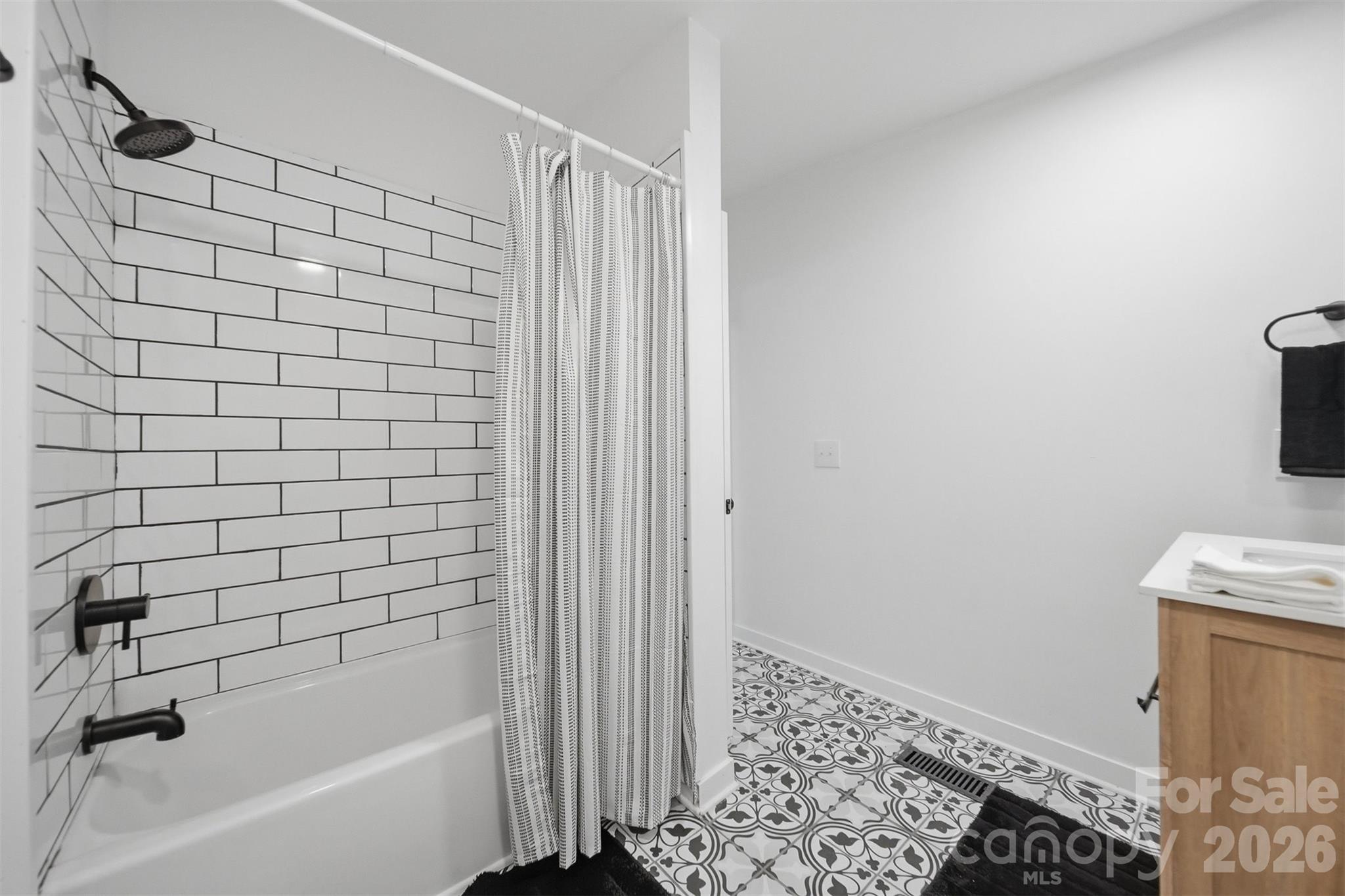 2295 Amy Court