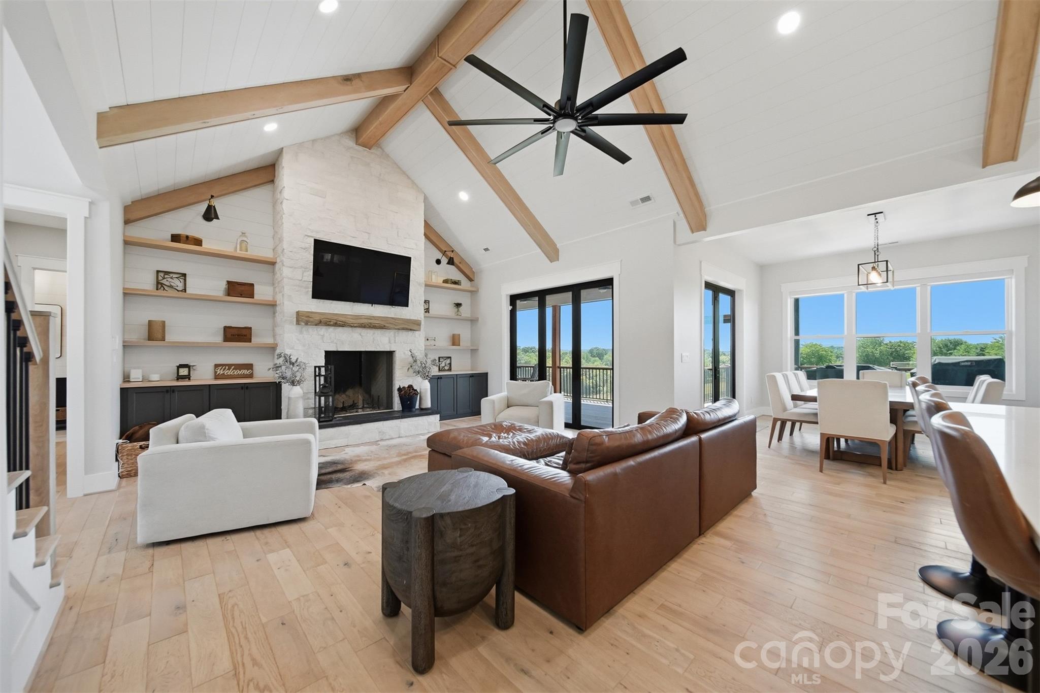 2322 Moss Farm Road