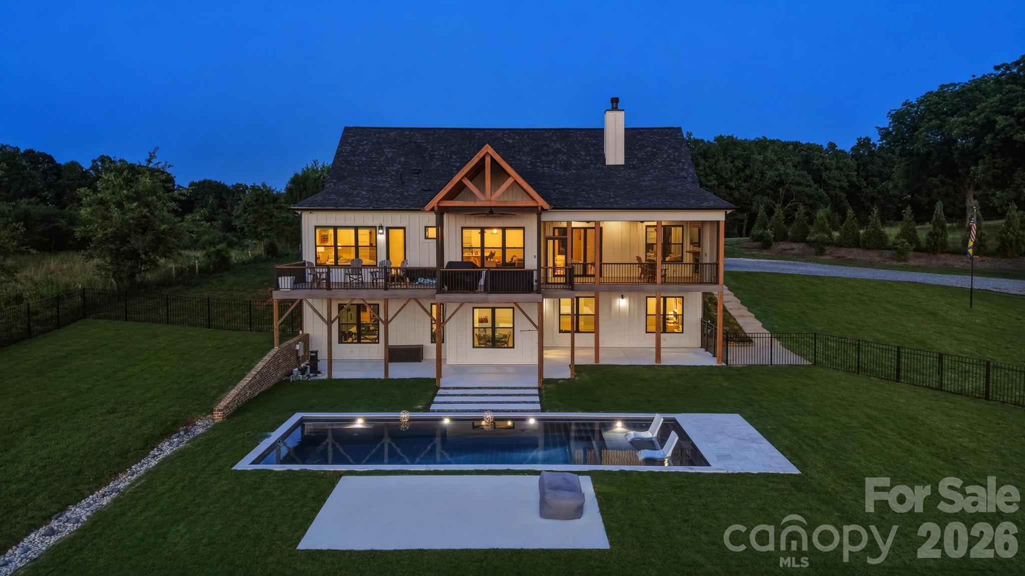 2322 Moss Farm Road