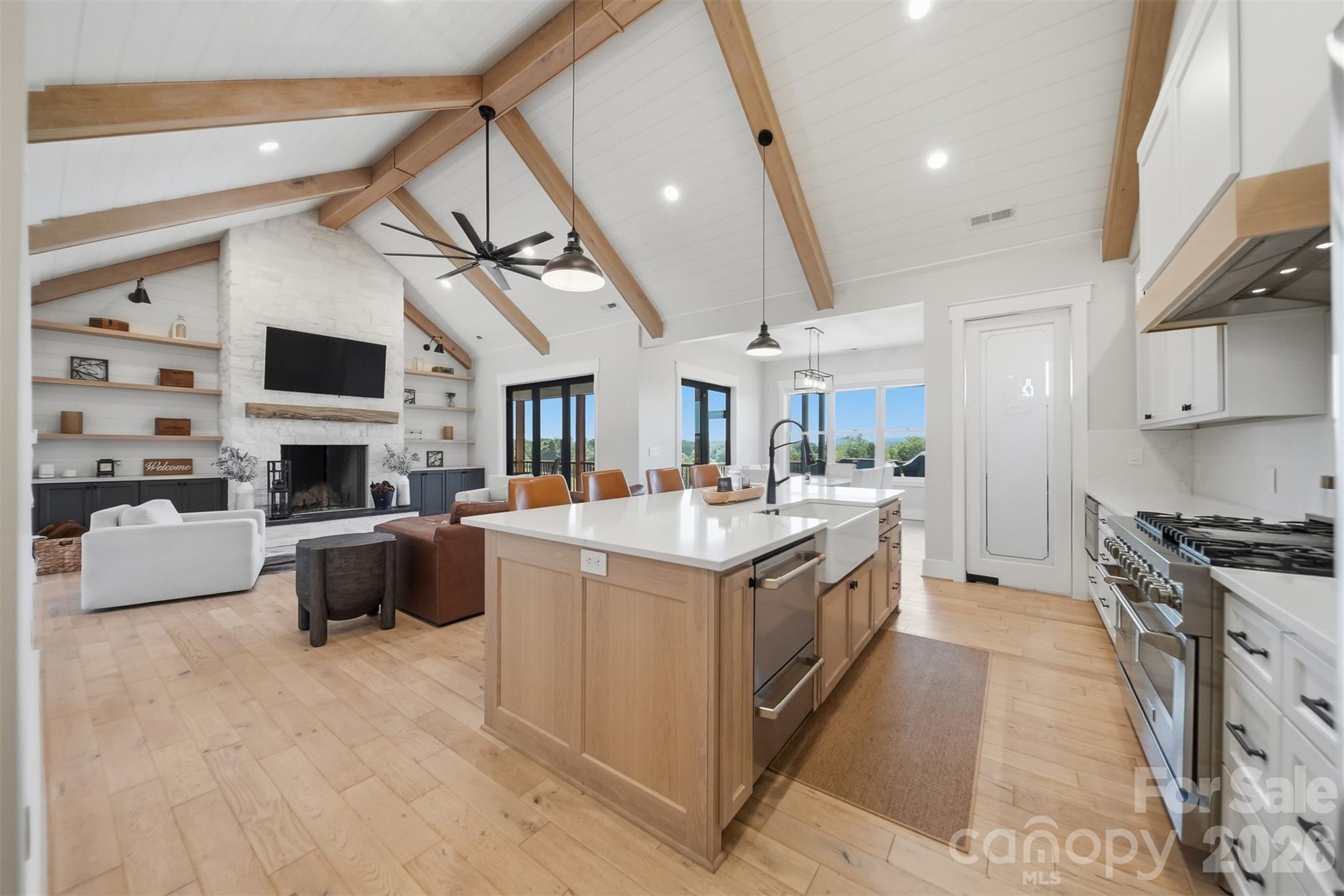 2322 Moss Farm Road