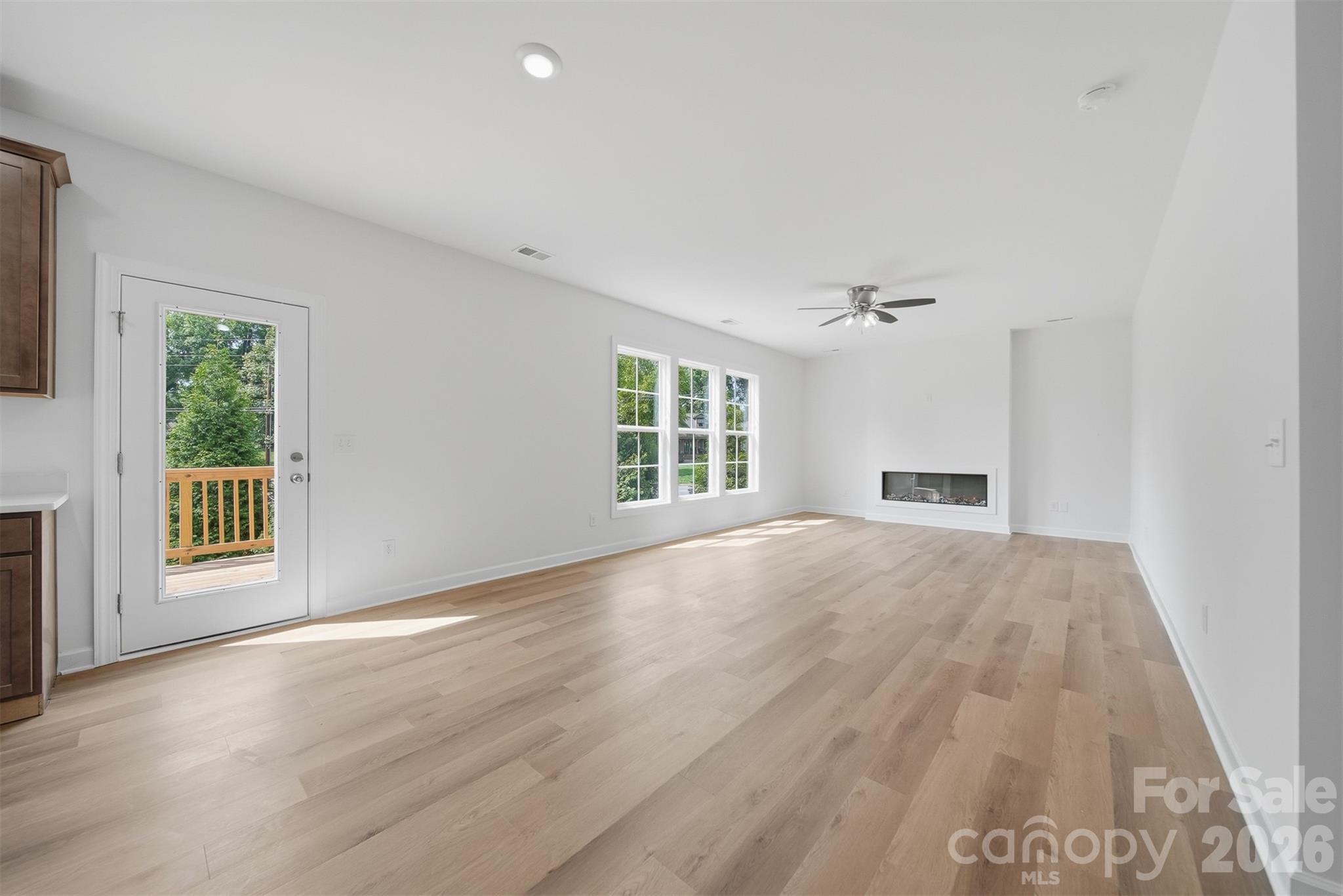 1147 10th Street Lane NW