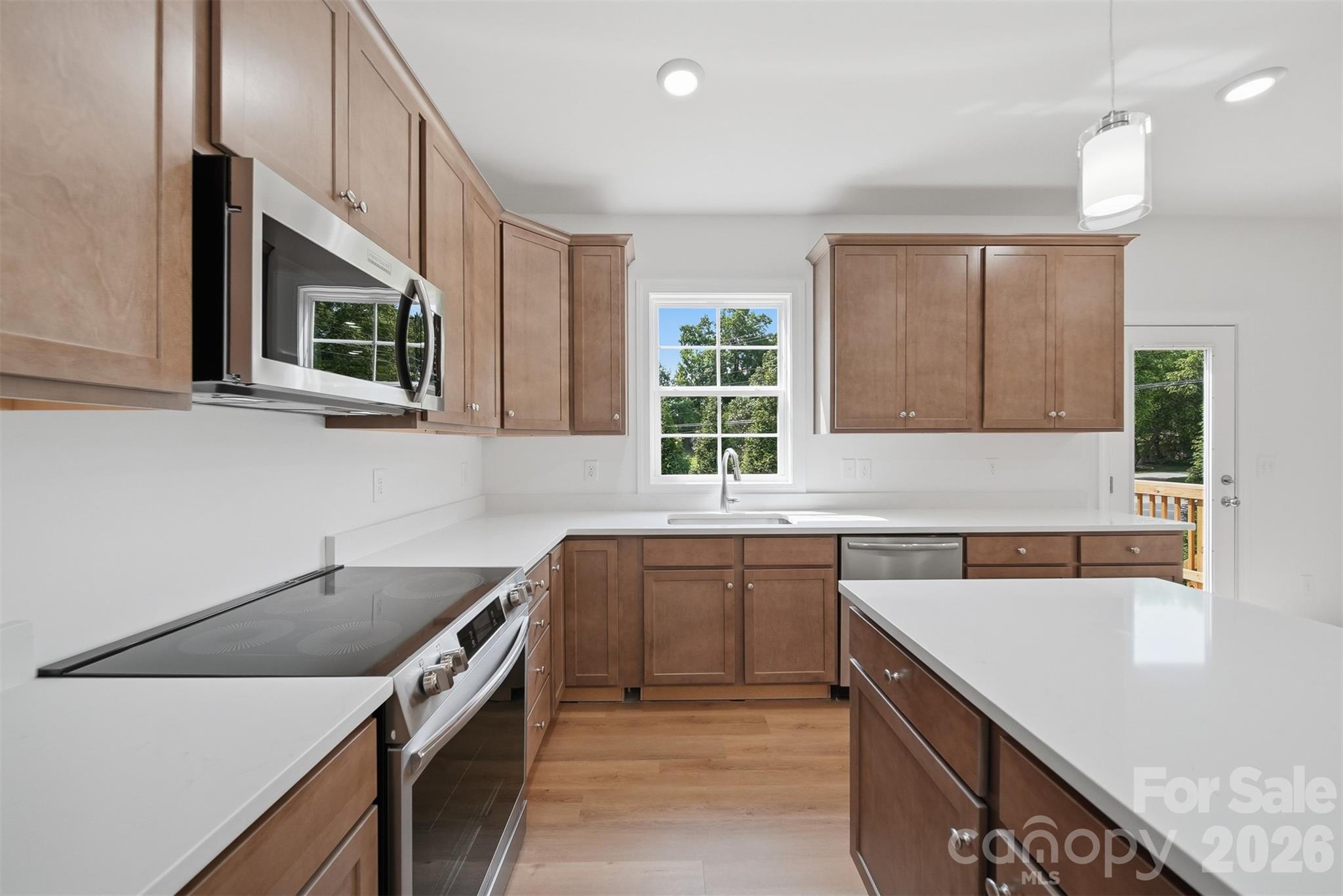 1147 10th Street Lane NW