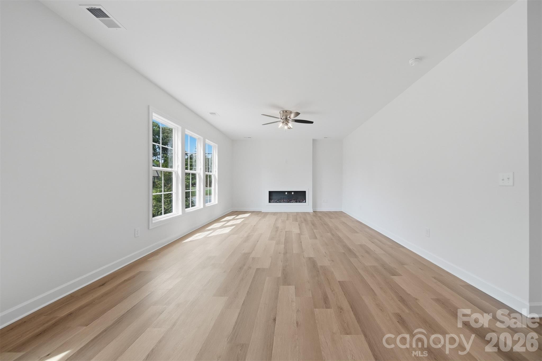 1147 10th Street Lane NW