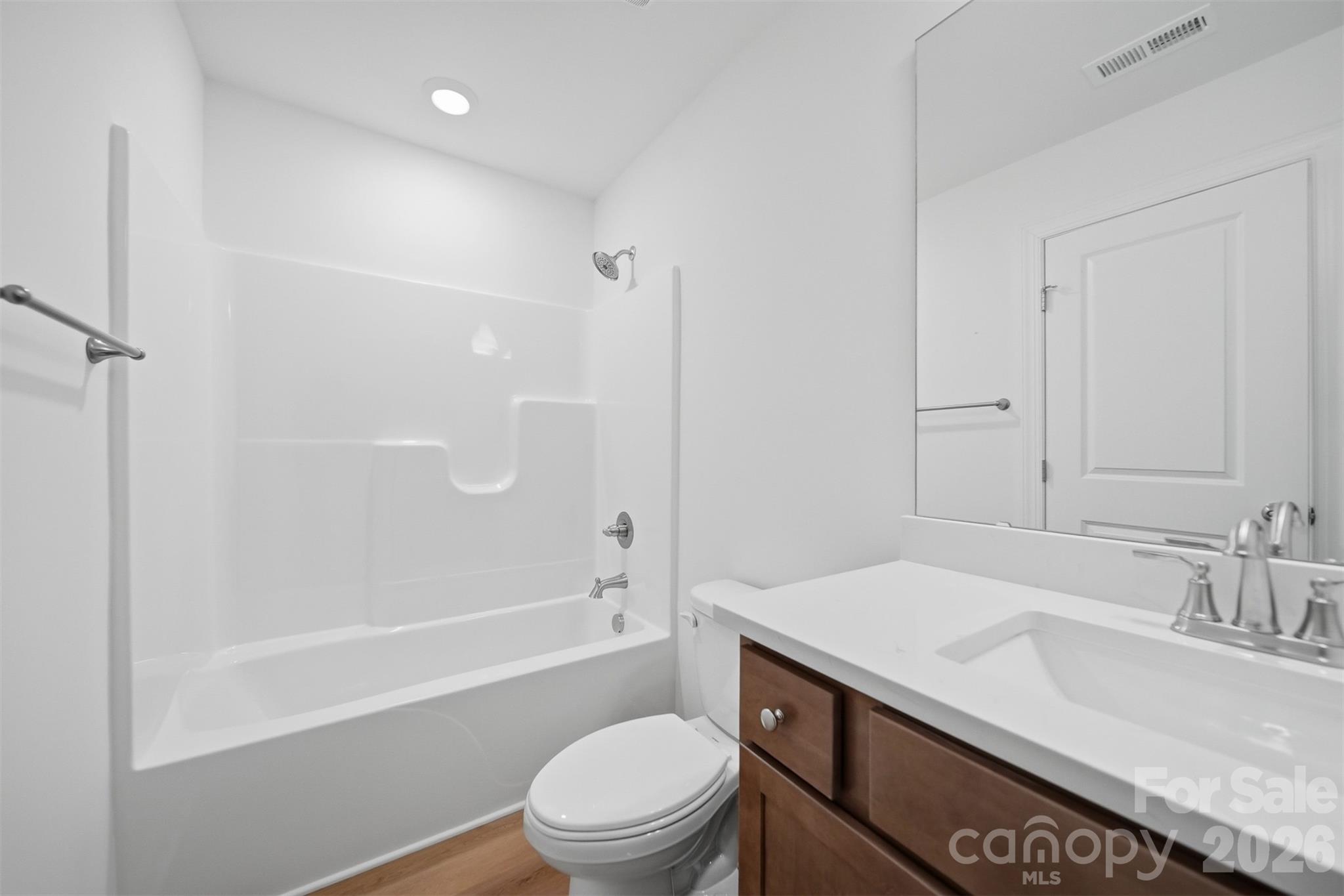1147 10th Street Lane NW