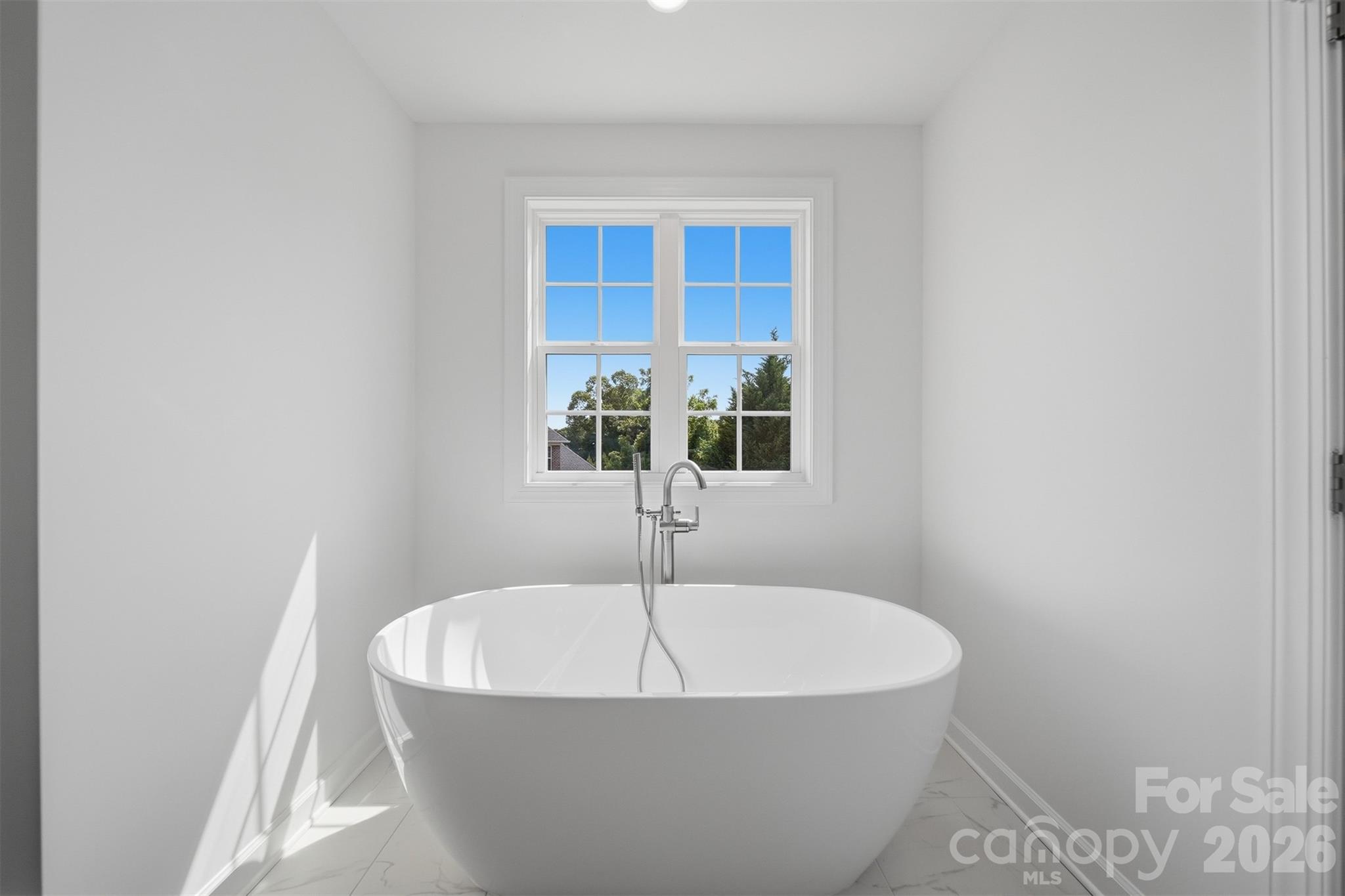1147 10th Street Lane NW