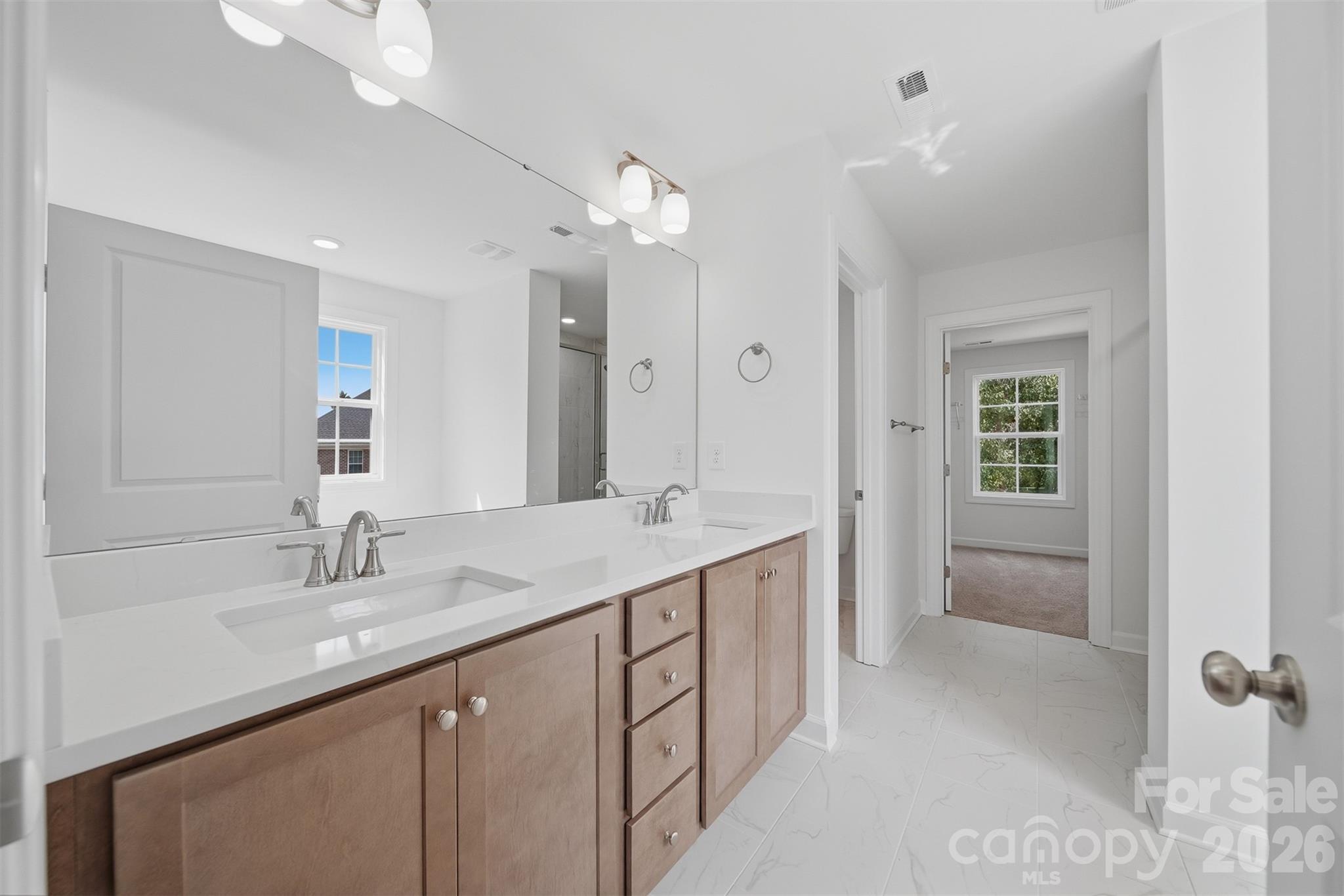 1147 10th Street Lane NW