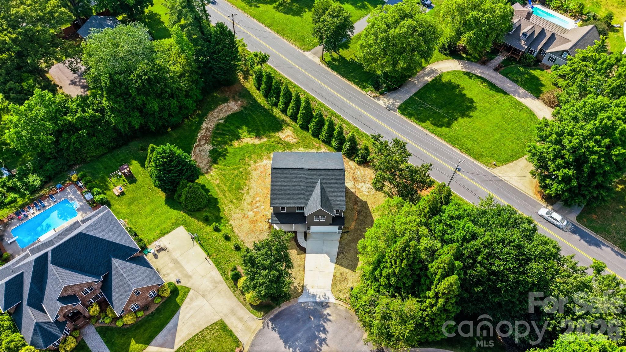 1147 10th Street Lane NW