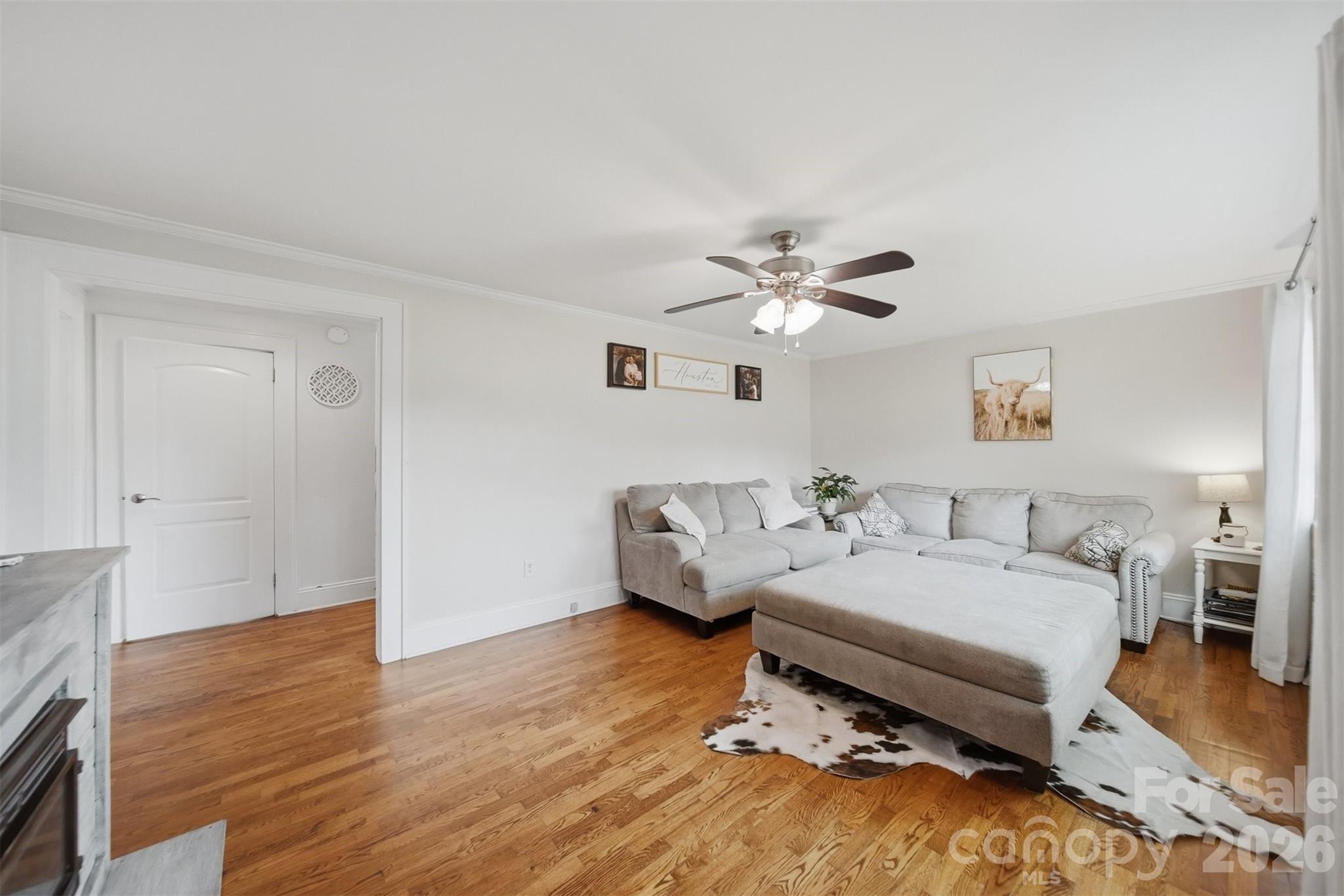 3526 16th Street NE