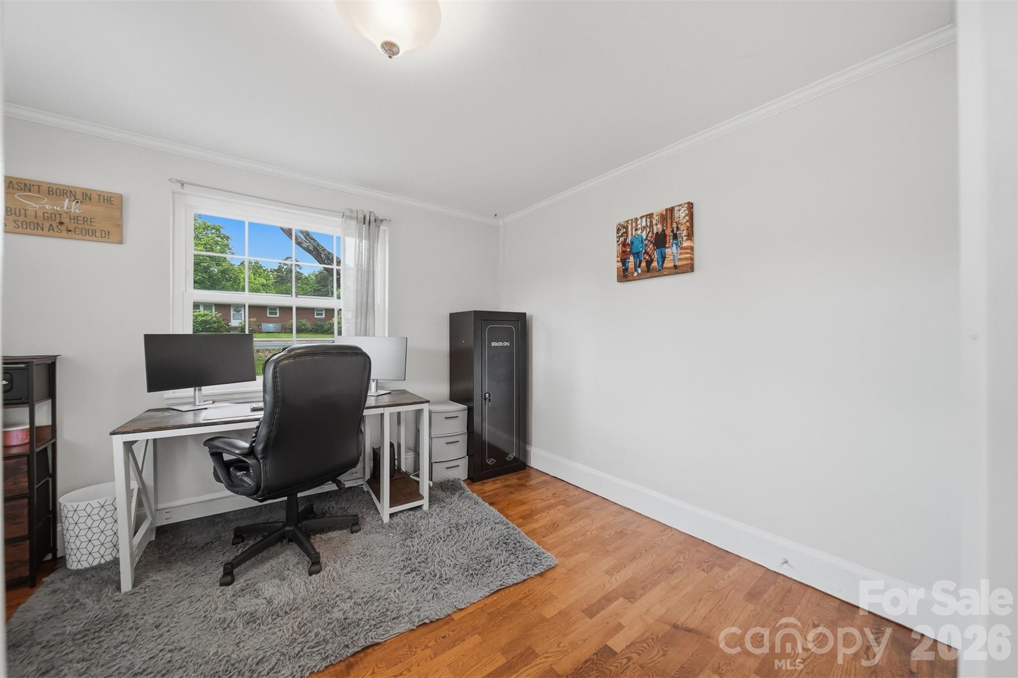 3526 16th Street NE