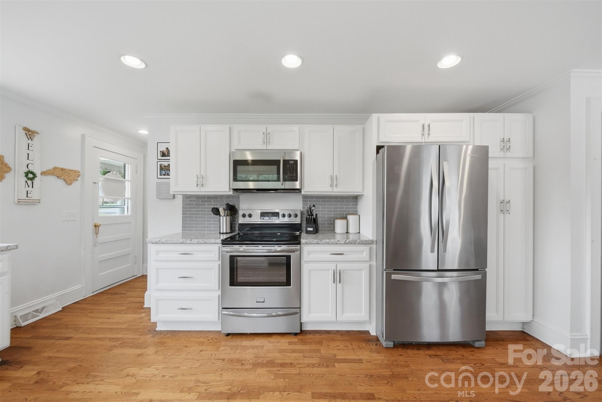 3526 16th Street NE