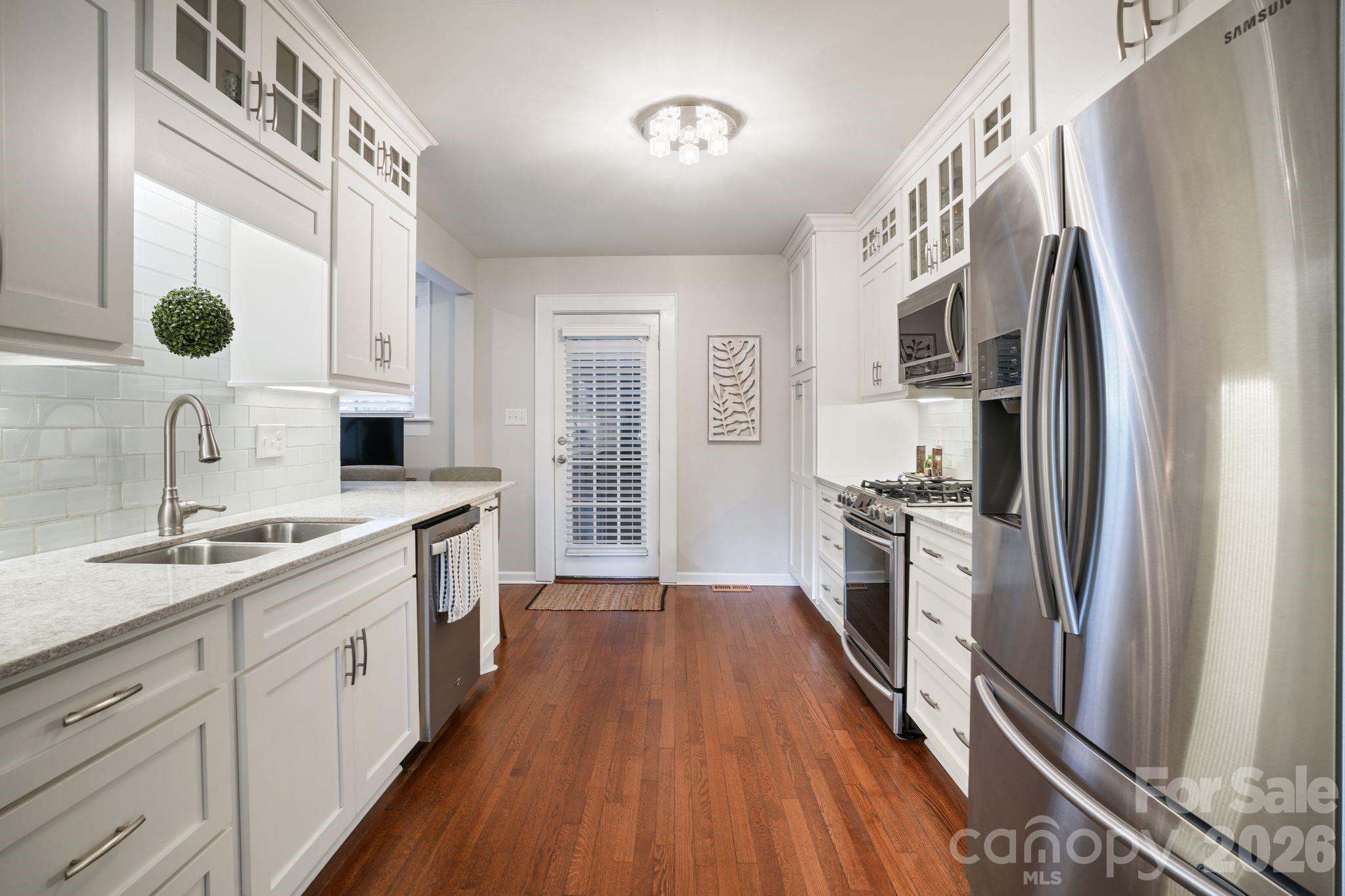1520 5th Street NE