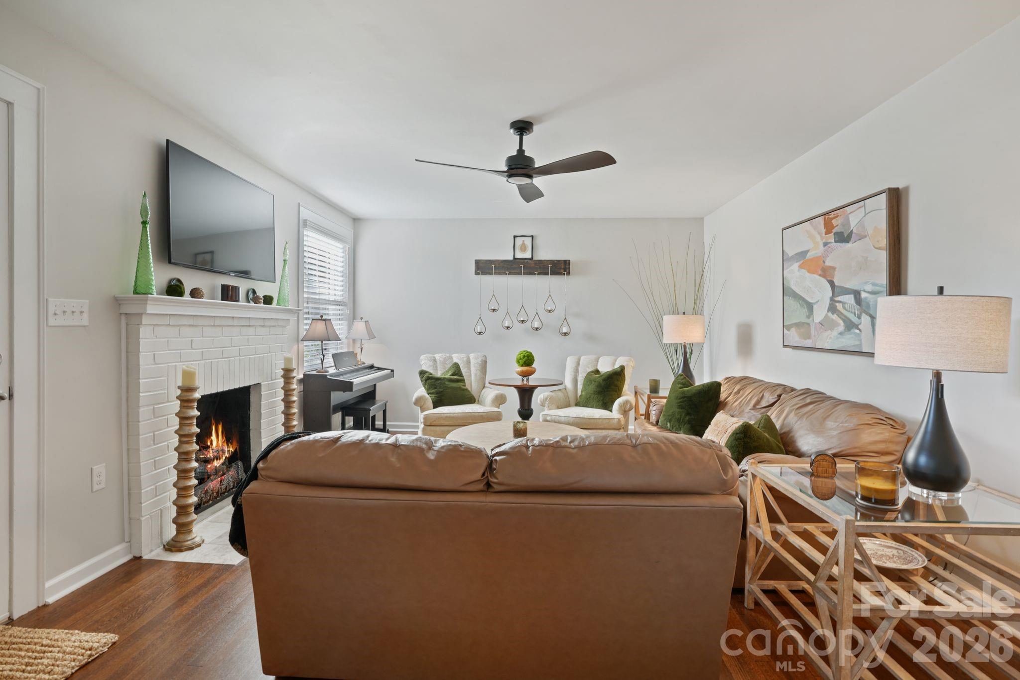 1520 5th Street NE
