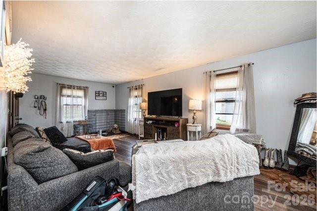 5976 Gold Creek Estate Drive