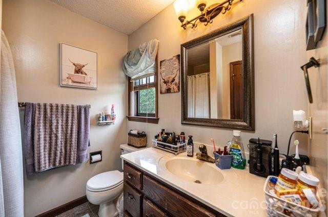 5976 Gold Creek Estate Drive