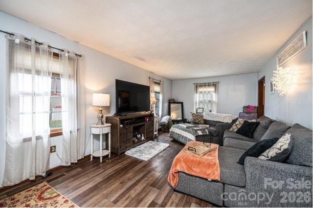 5976 Gold Creek Estate Drive