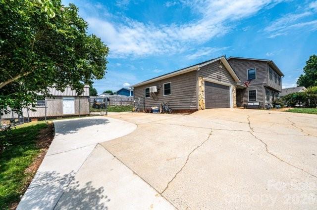 5976 Gold Creek Estate Drive
