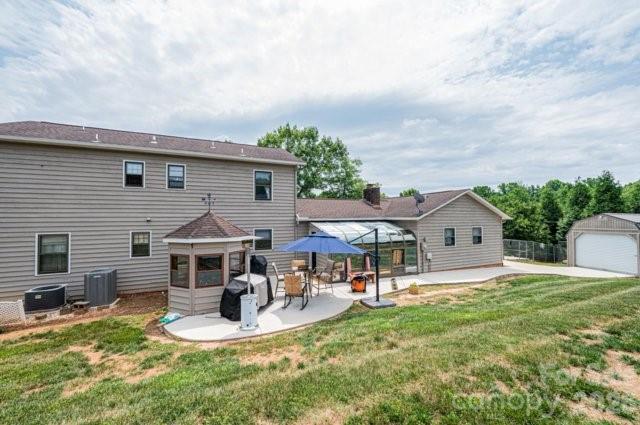 5976 Gold Creek Estate Drive