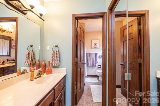 5976 Gold Creek Estate Drive