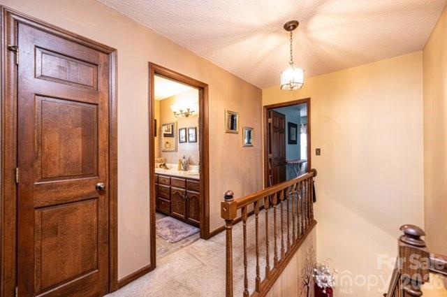 5976 Gold Creek Estate Drive